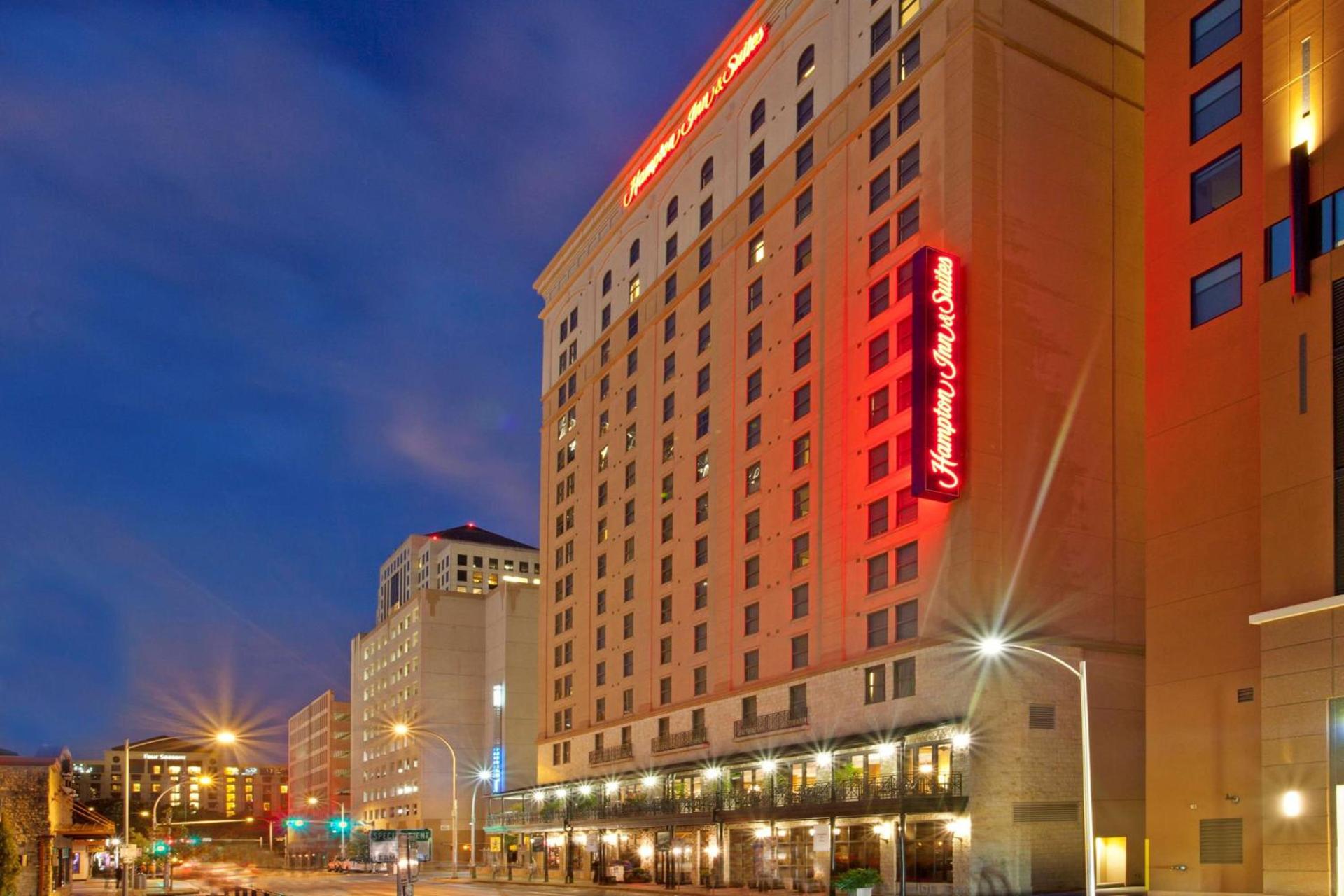 Hampton Inn & Suites Austin - Downtown photo 6