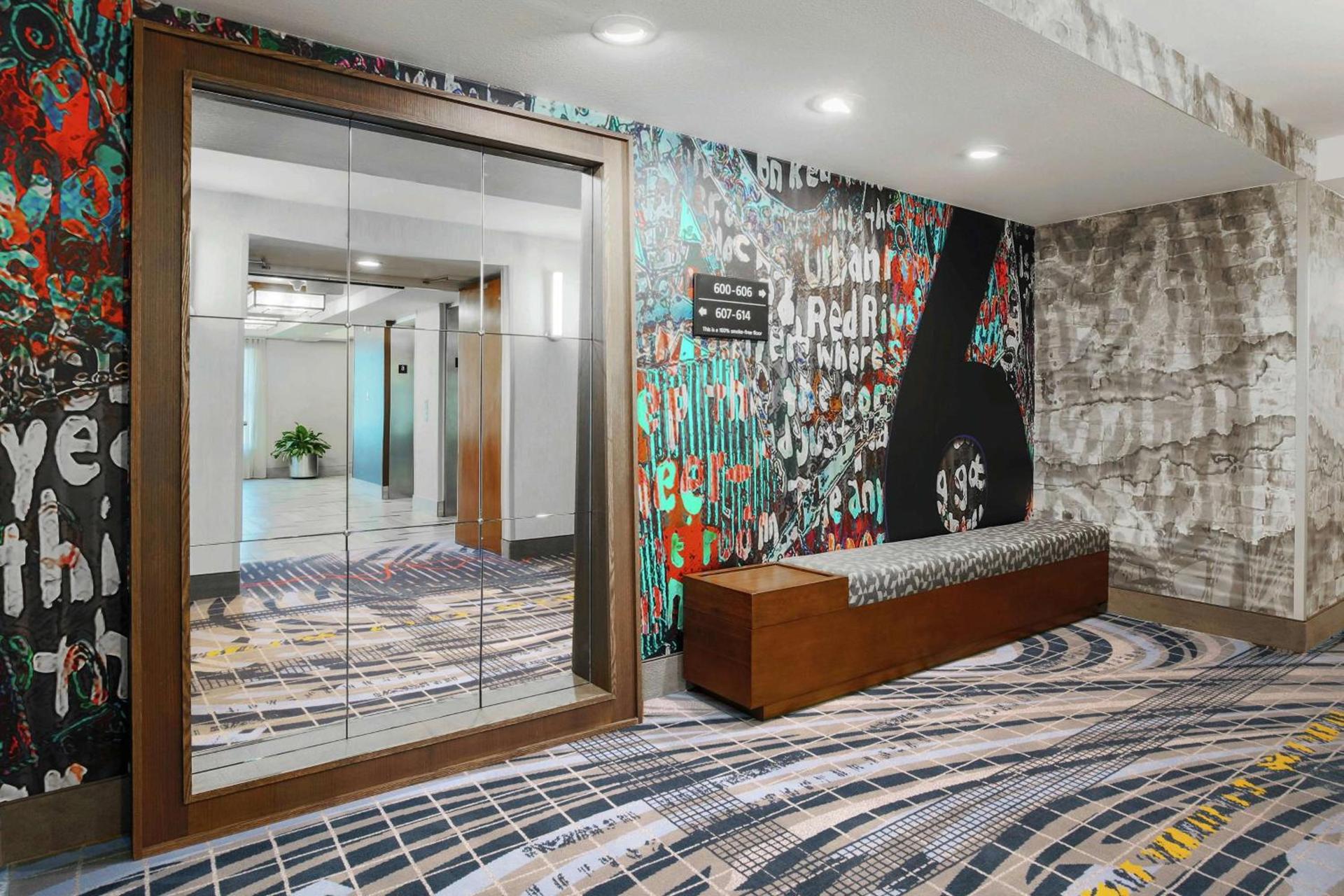Hampton Inn & Suites Austin - Downtown photo 10
