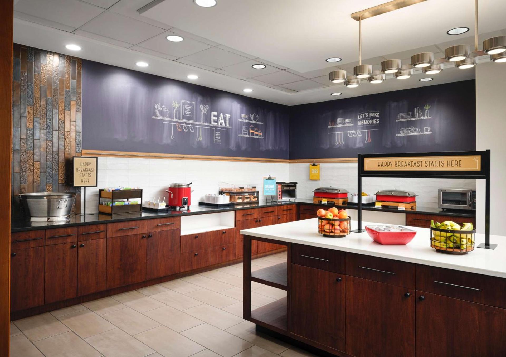 Hampton Inn & Suites Austin - Downtown photo 32