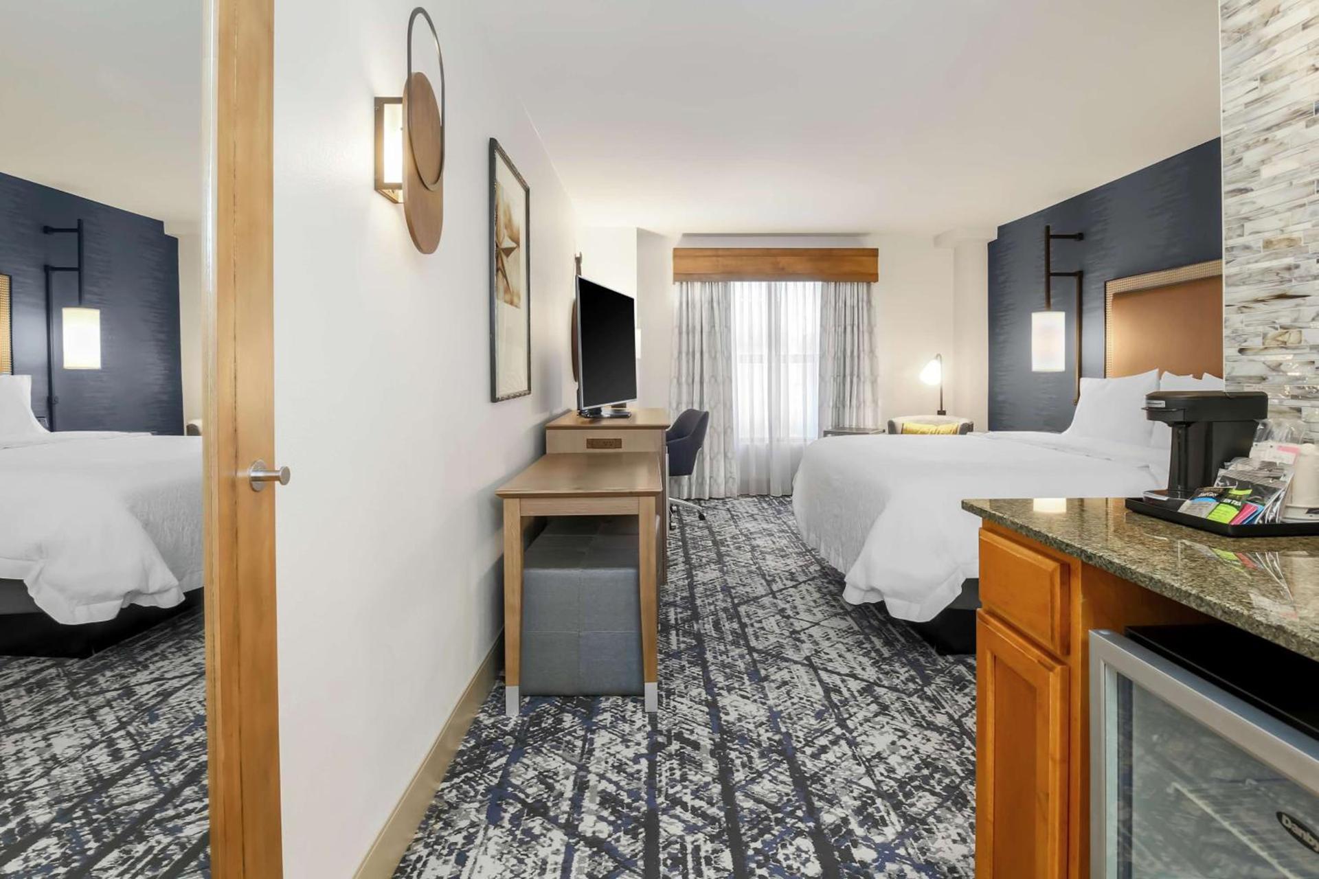 Hampton Inn & Suites Austin - Downtown photo 44