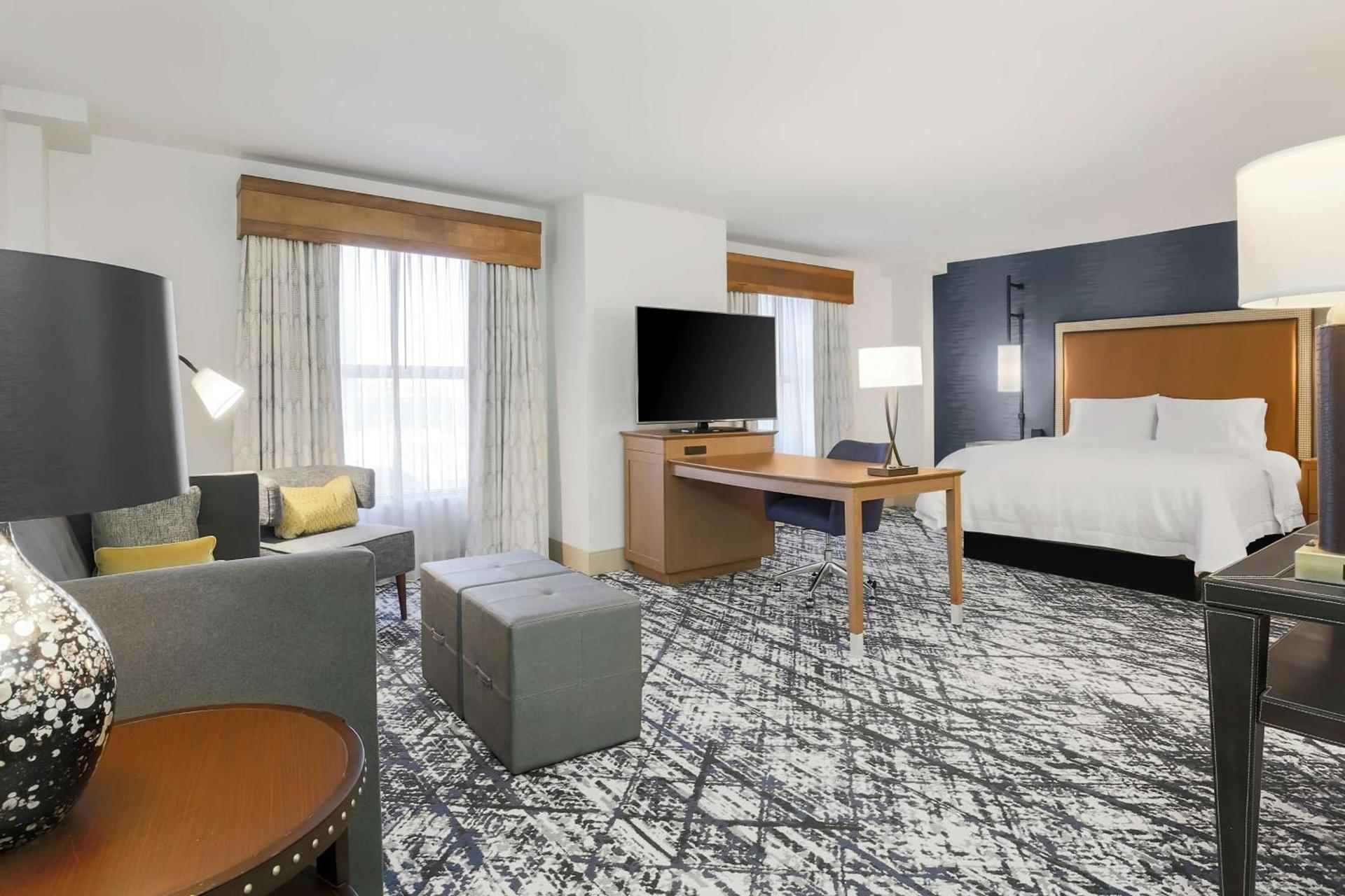 Hampton Inn & Suites Austin - Downtown photo 45