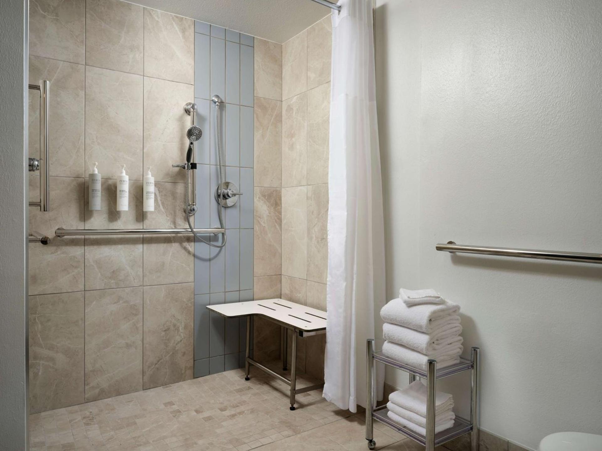 Hampton Inn & Suites Austin - Downtown photo 52