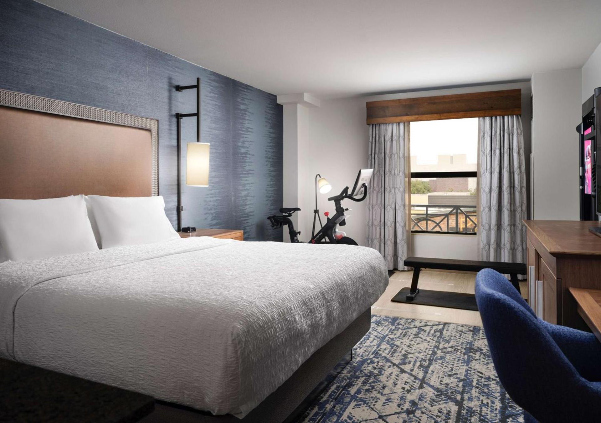 Hampton Inn & Suites Austin - Downtown photo 59