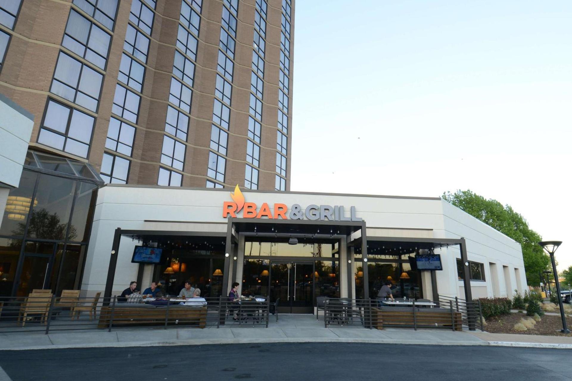 Hilton Arlington photo 14