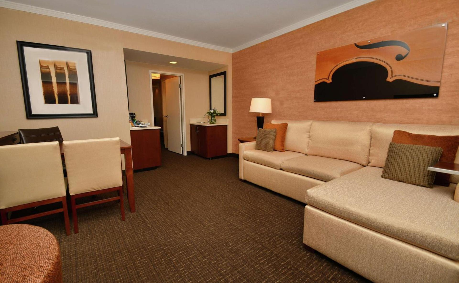 Embassy Suites by Hilton Austin Downtown South Congress photo 21