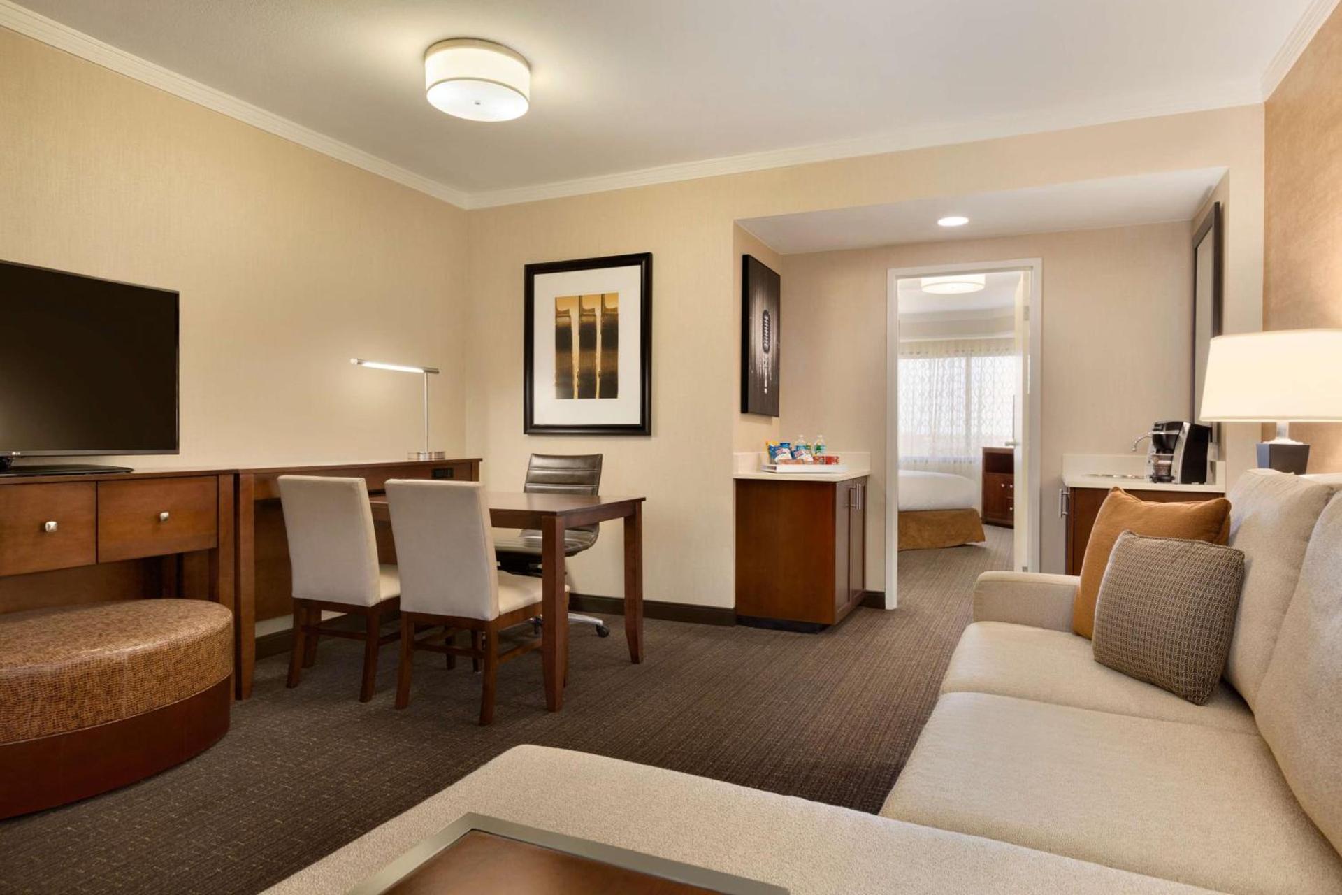 Embassy Suites by Hilton Austin Downtown South Congress photo 24
