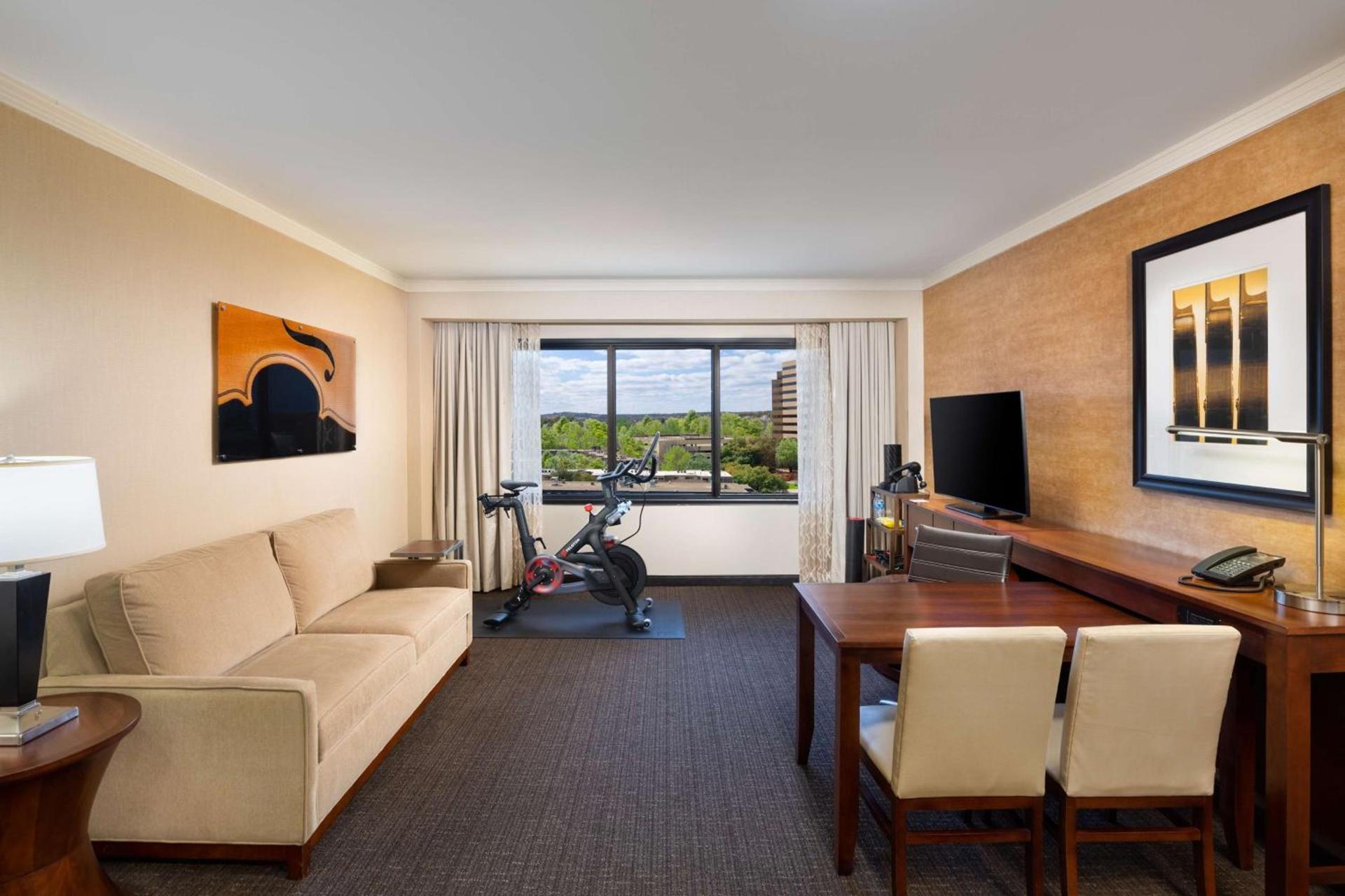 Embassy Suites by Hilton Austin Downtown South Congress photo 43