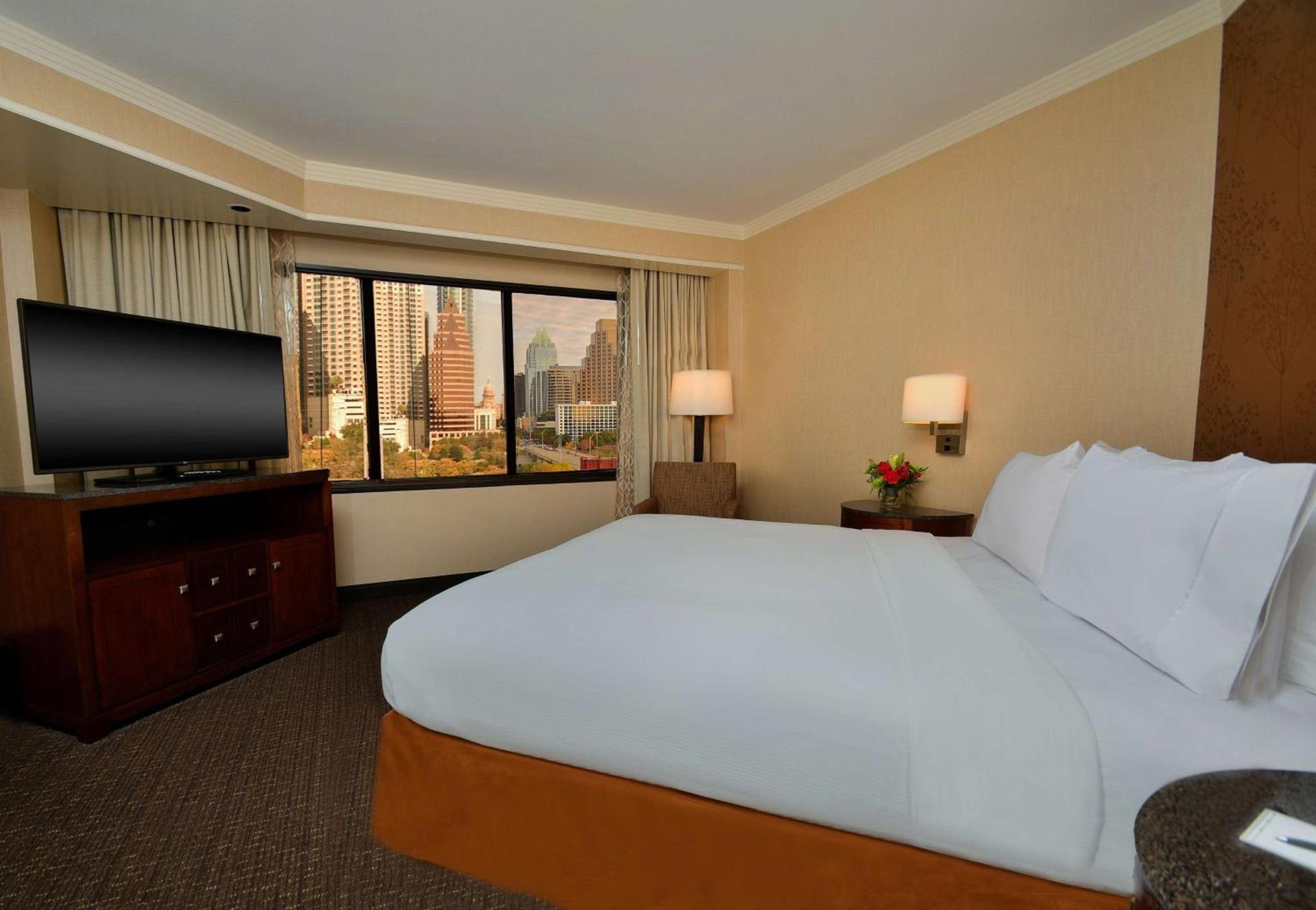 Embassy Suites by Hilton Austin Downtown South Congress photo 46