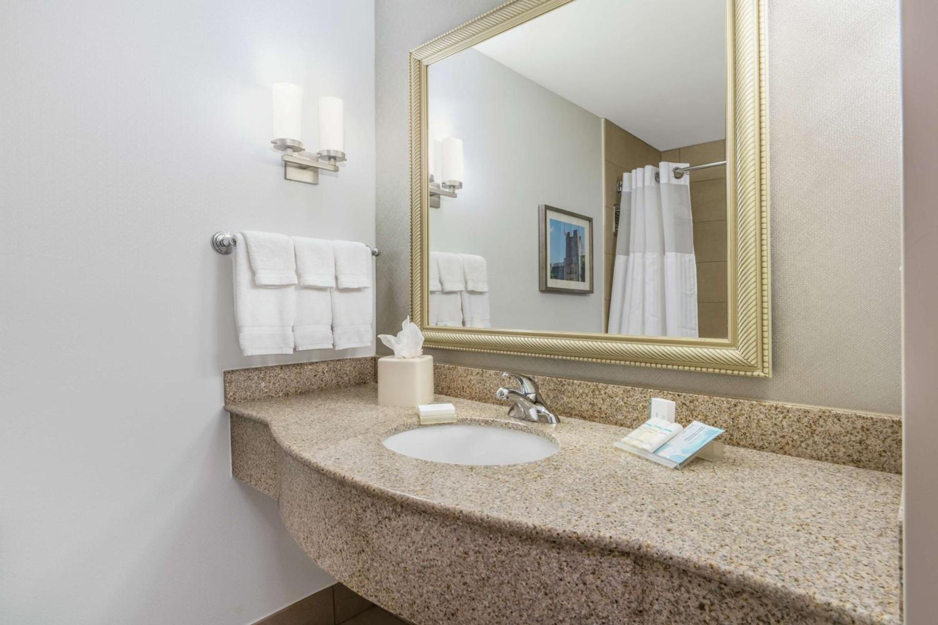 Hilton Garden Inn Blacksburg University photo 17