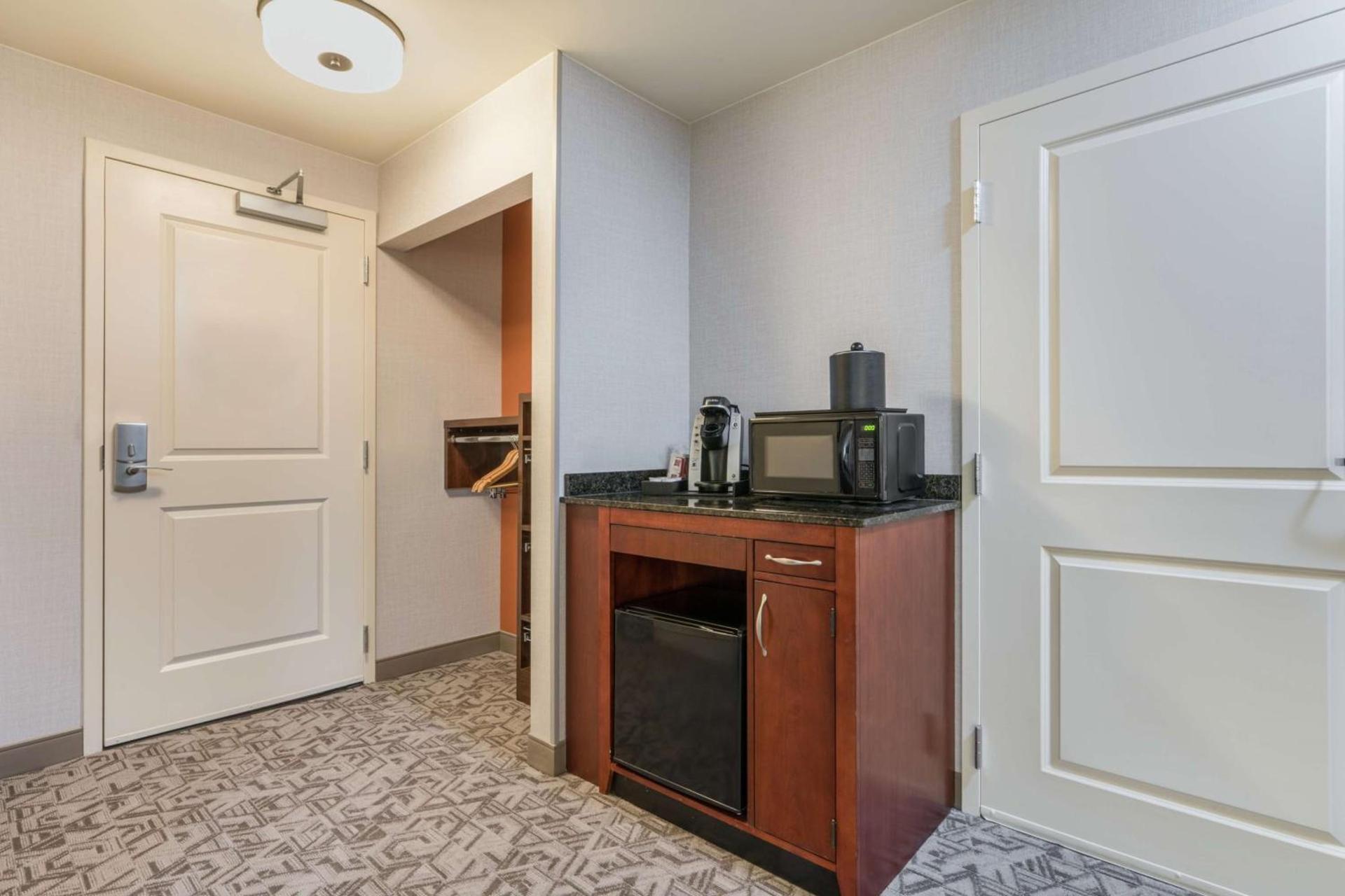 Hilton Garden Inn Blacksburg University photo 26