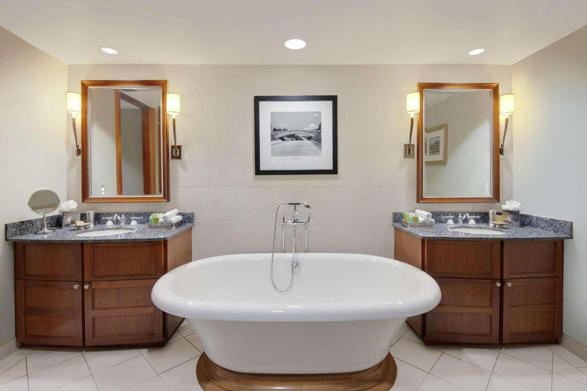 DoubleTree by Hilton Stamford photo 24