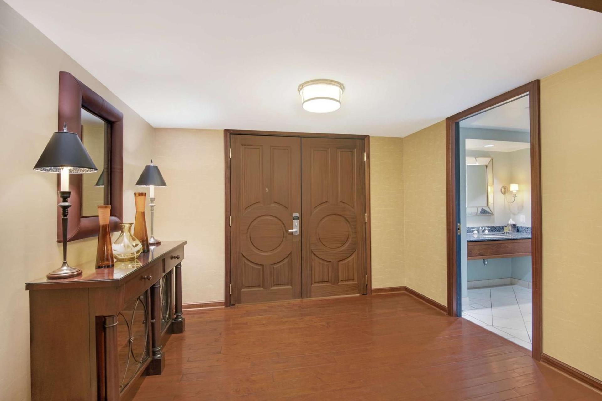 DoubleTree by Hilton Stamford photo 27