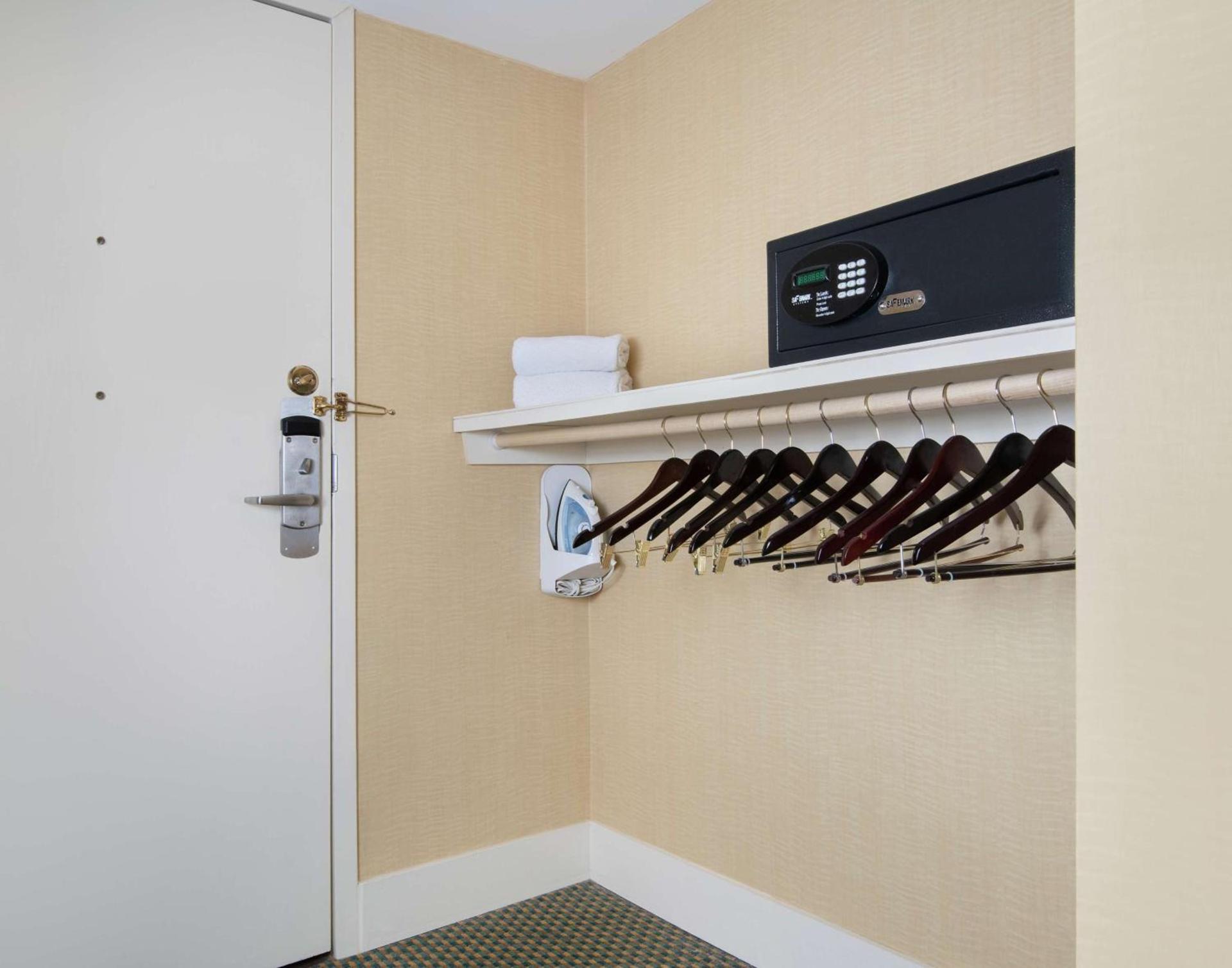 DoubleTree by Hilton Stamford photo 31