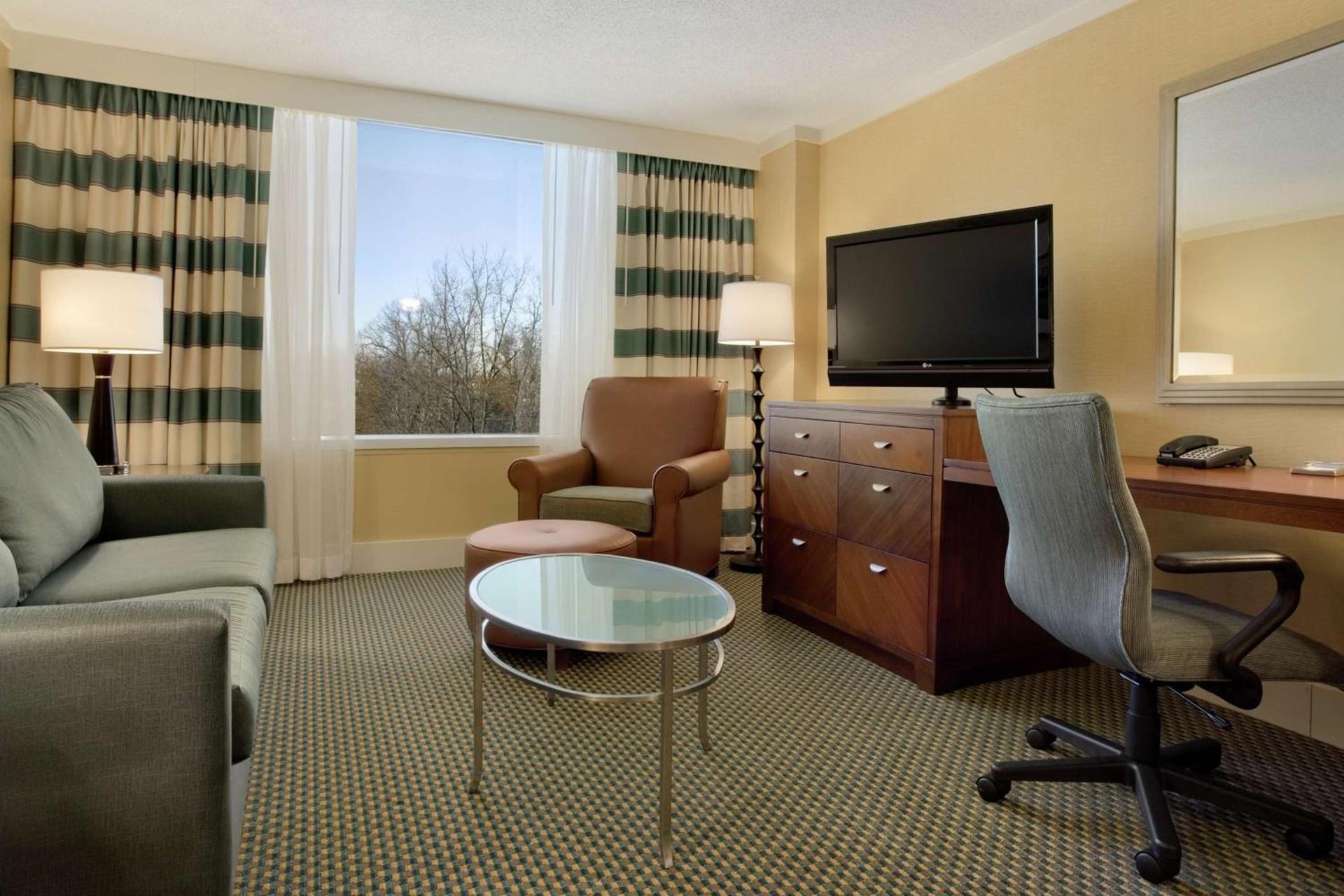 DoubleTree by Hilton Stamford photo 39