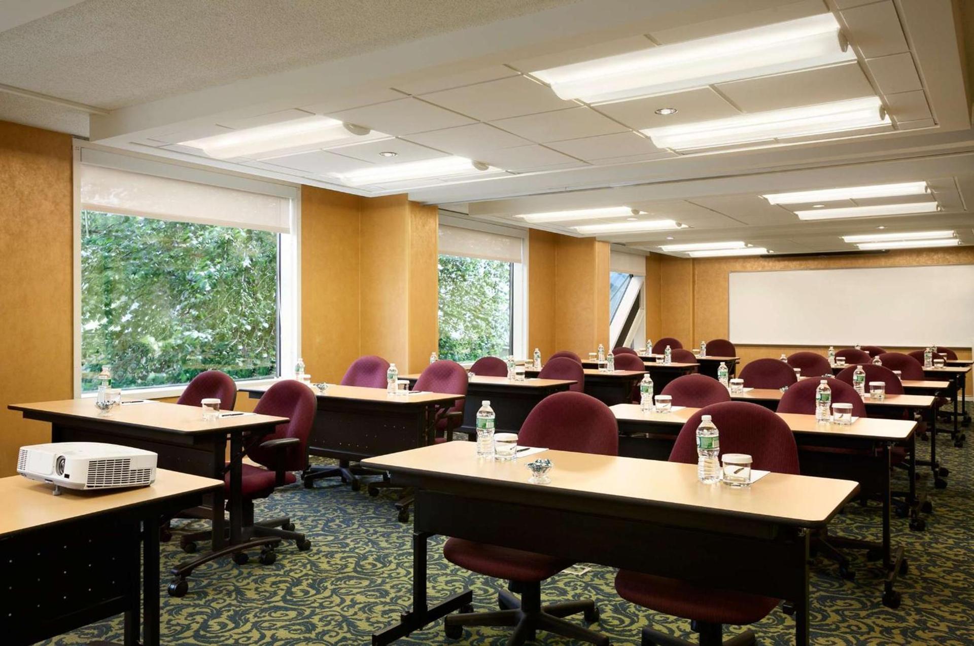 DoubleTree by Hilton Stamford photo 52