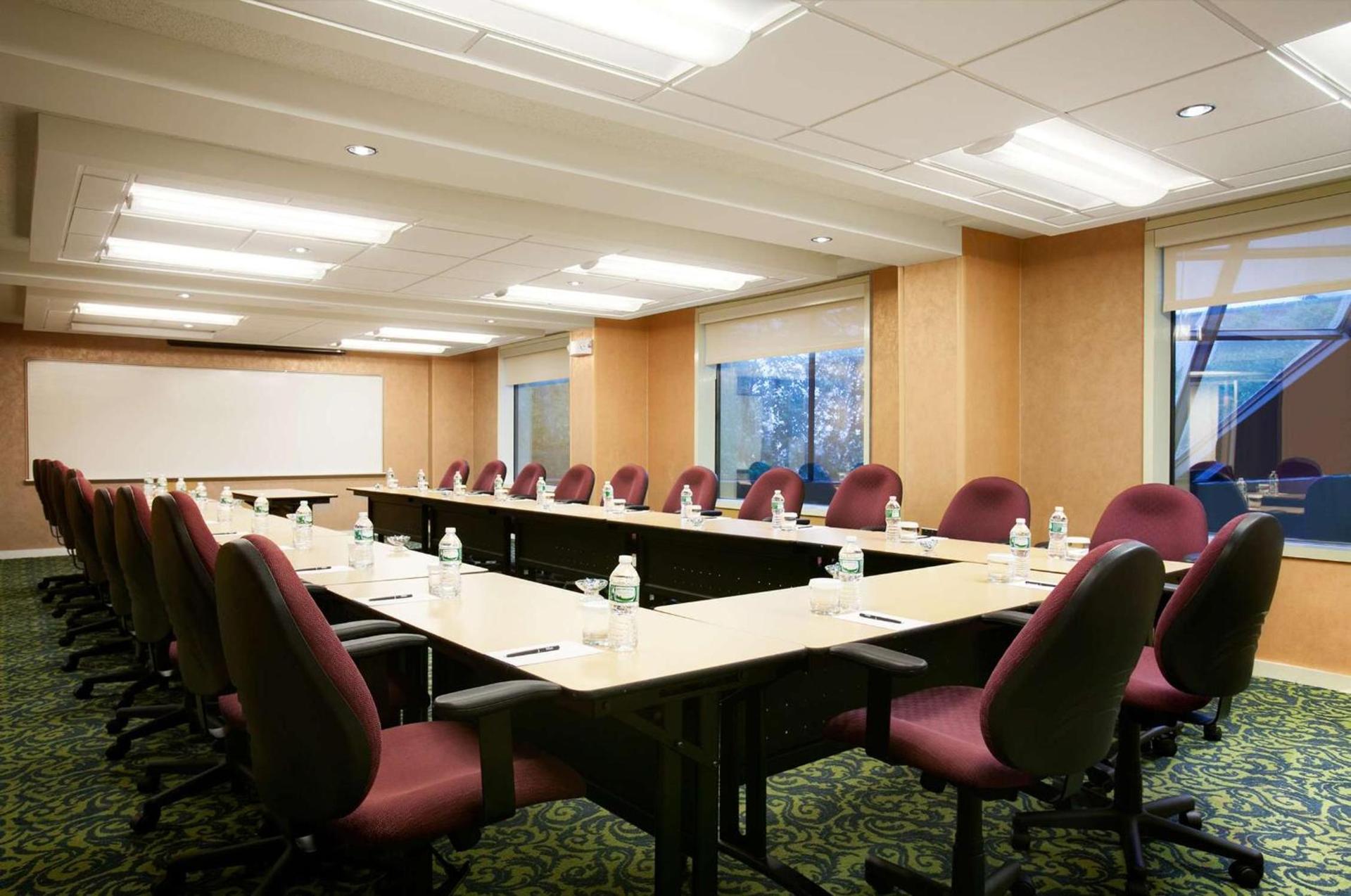 DoubleTree by Hilton Stamford photo 54