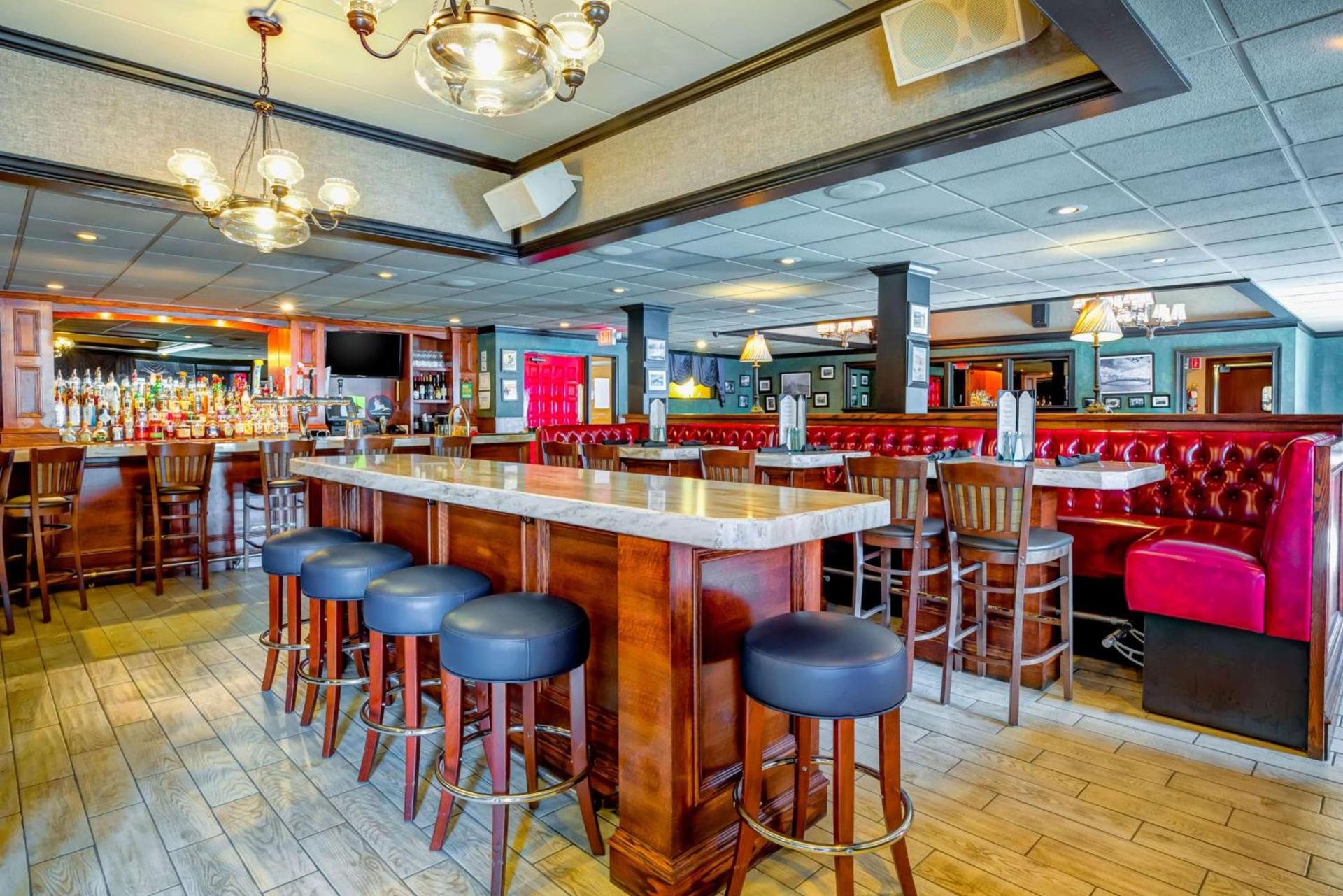 Hampton Inn Boston-Norwood photo 9