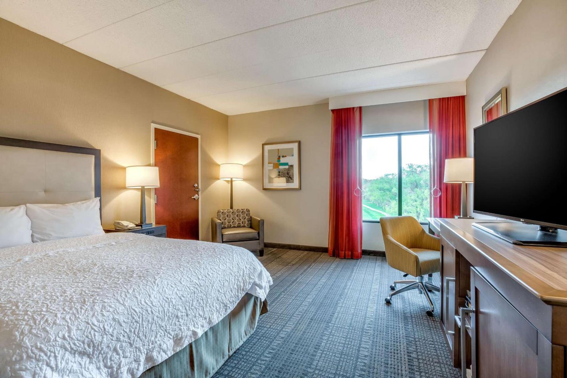 Hampton Inn Boston-Norwood photo 47