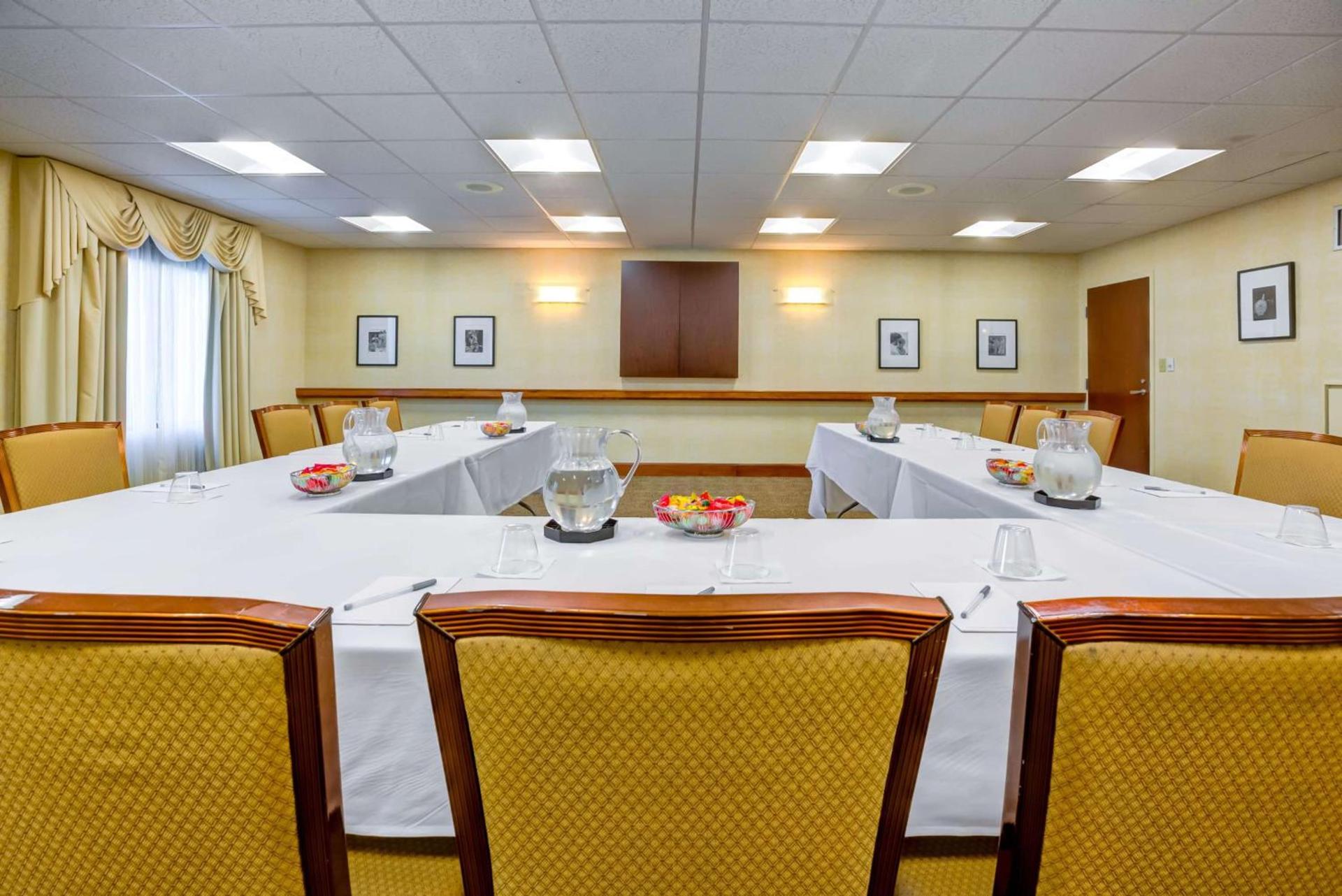 Hampton Inn Boston-Norwood photo 51