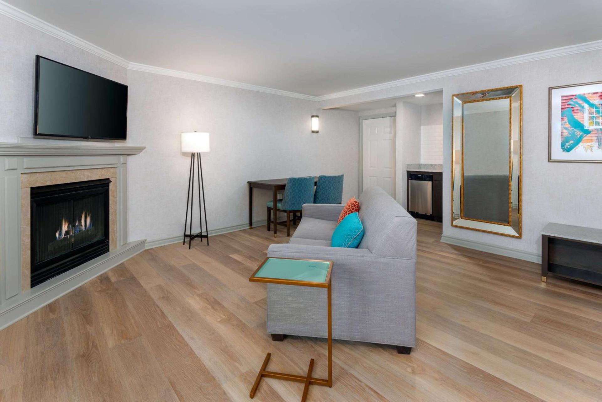 Hampton Inn Buffalo-Williamsville photo 30