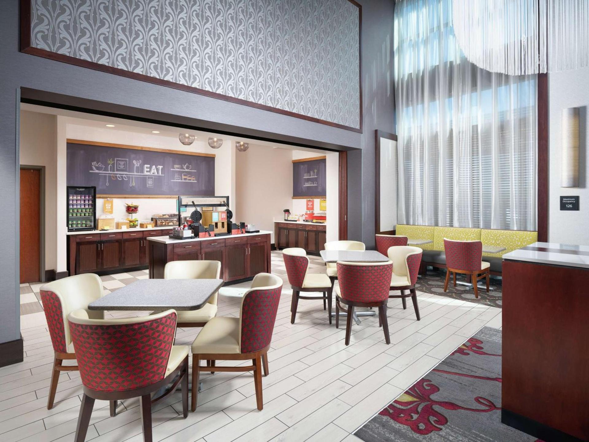Hampton Inn & Suites Chattanooga/Hamilton Place photo 10
