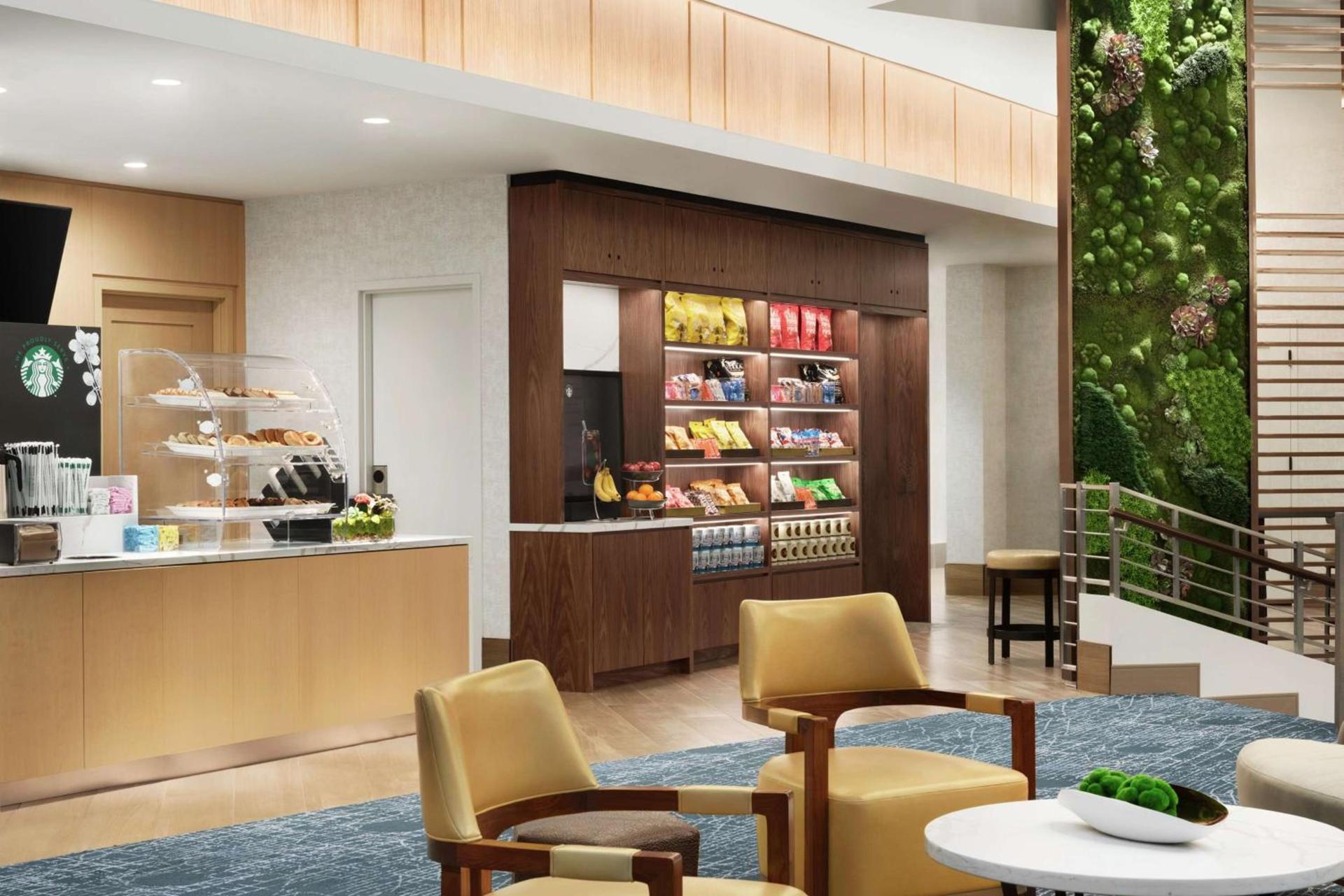 DoubleTree by Hilton Chicago Magnificent Mile photo 14