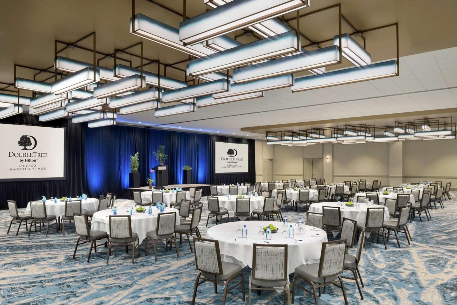 DoubleTree by Hilton Chicago Magnificent Mile photo 50