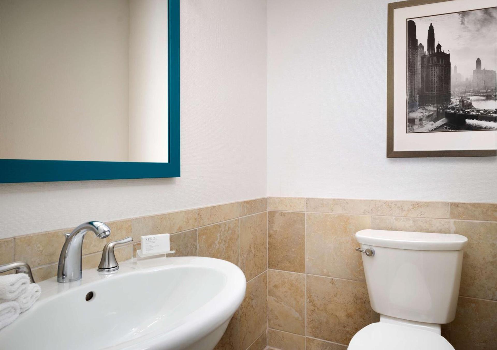 Hampton Inn Chicago Downtown/Magnificent Mile photo 11