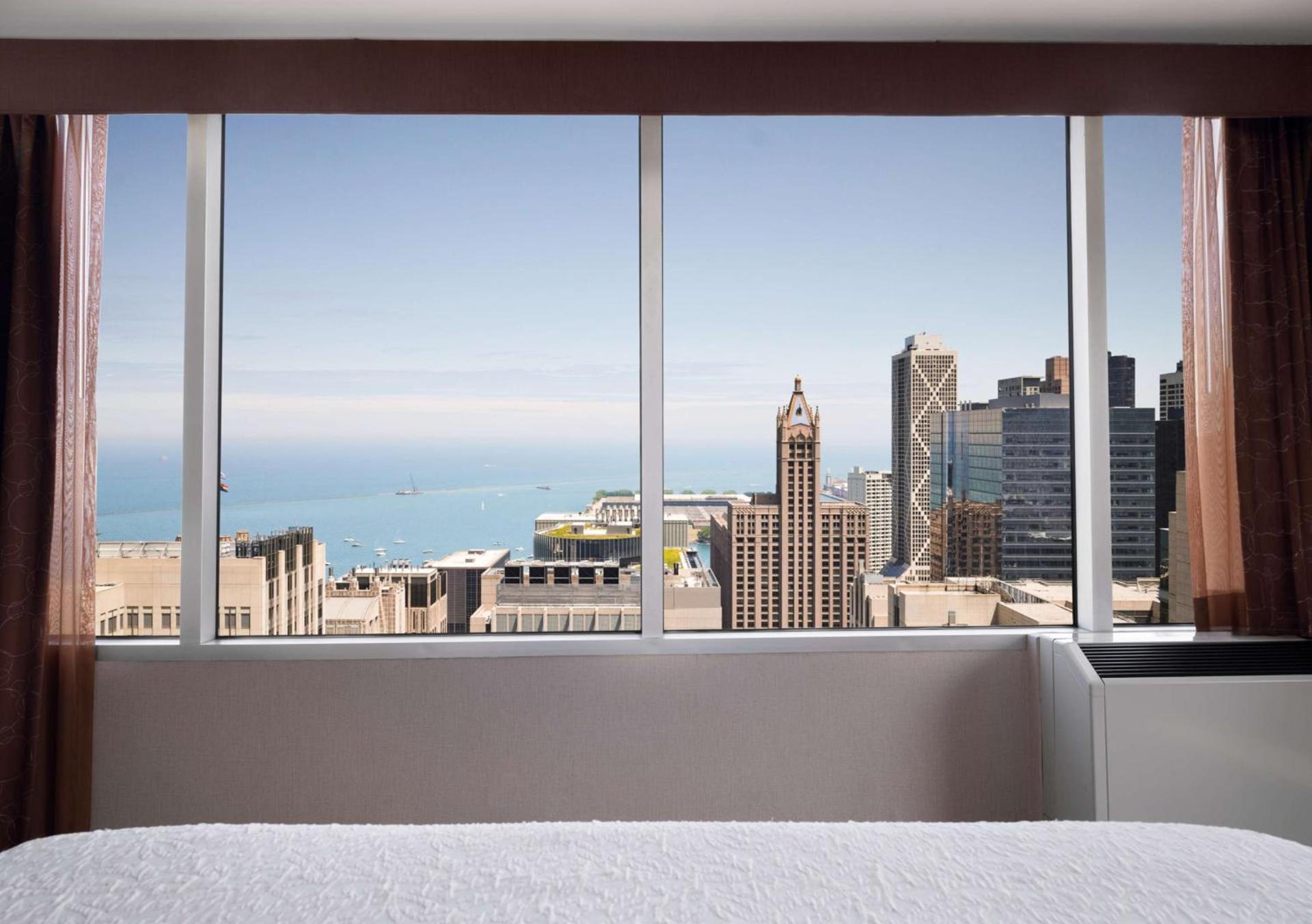 Hampton Inn Chicago Downtown/Magnificent Mile photo 29