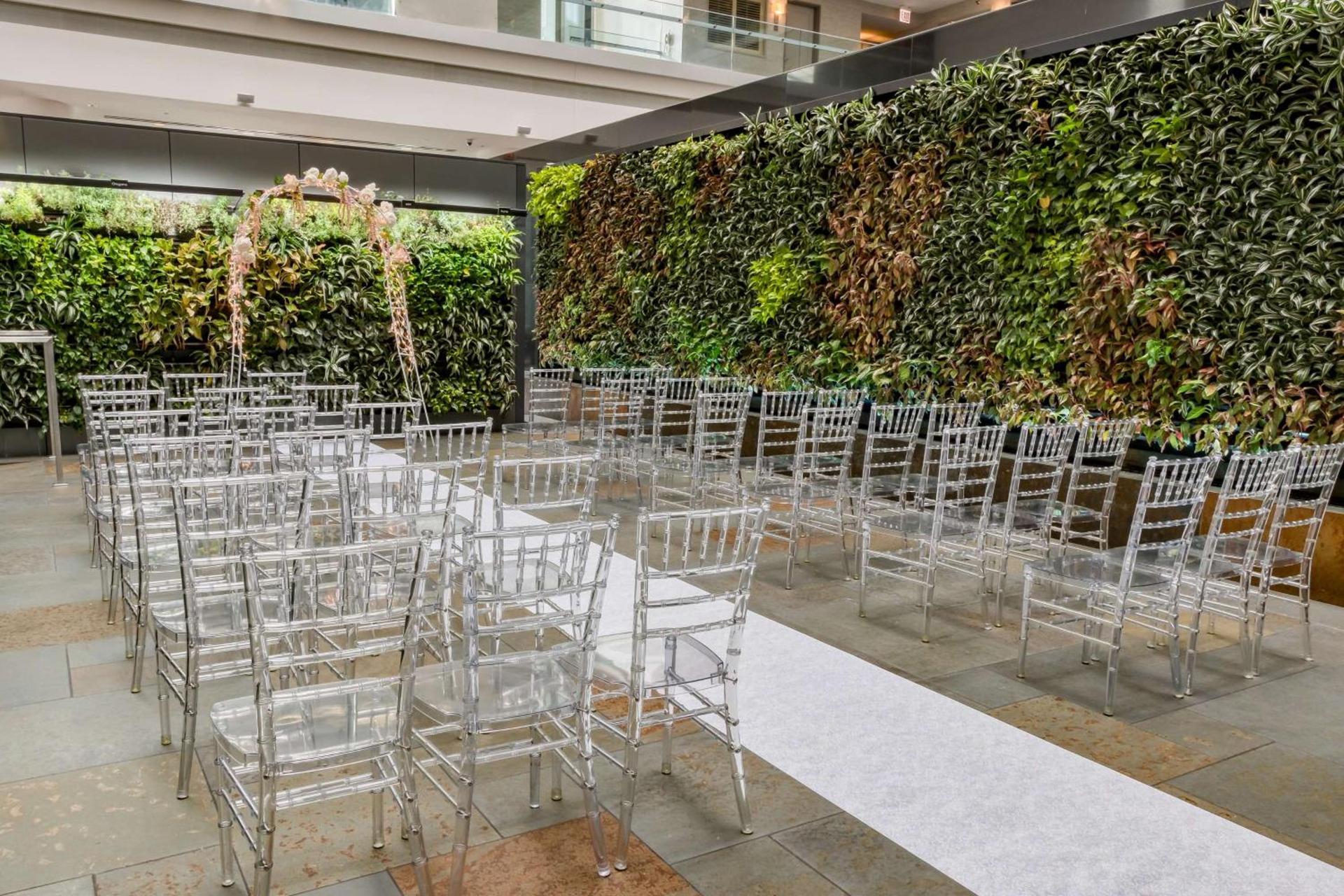 Embassy Suites by Hilton Chicago Downtown Magnificent Mile photo 50