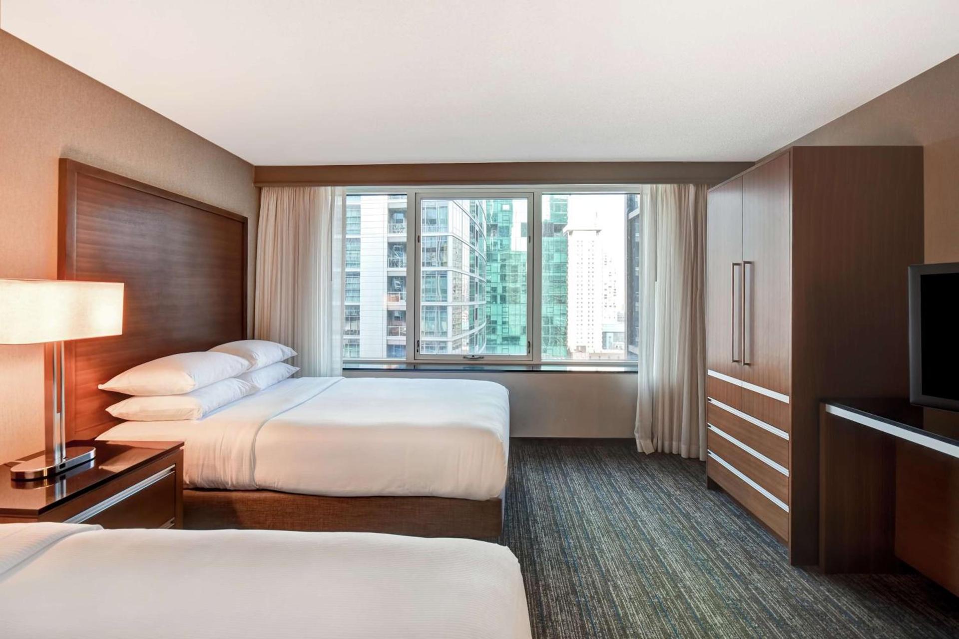 Embassy Suites by Hilton Chicago Downtown Magnificent Mile photo 59
