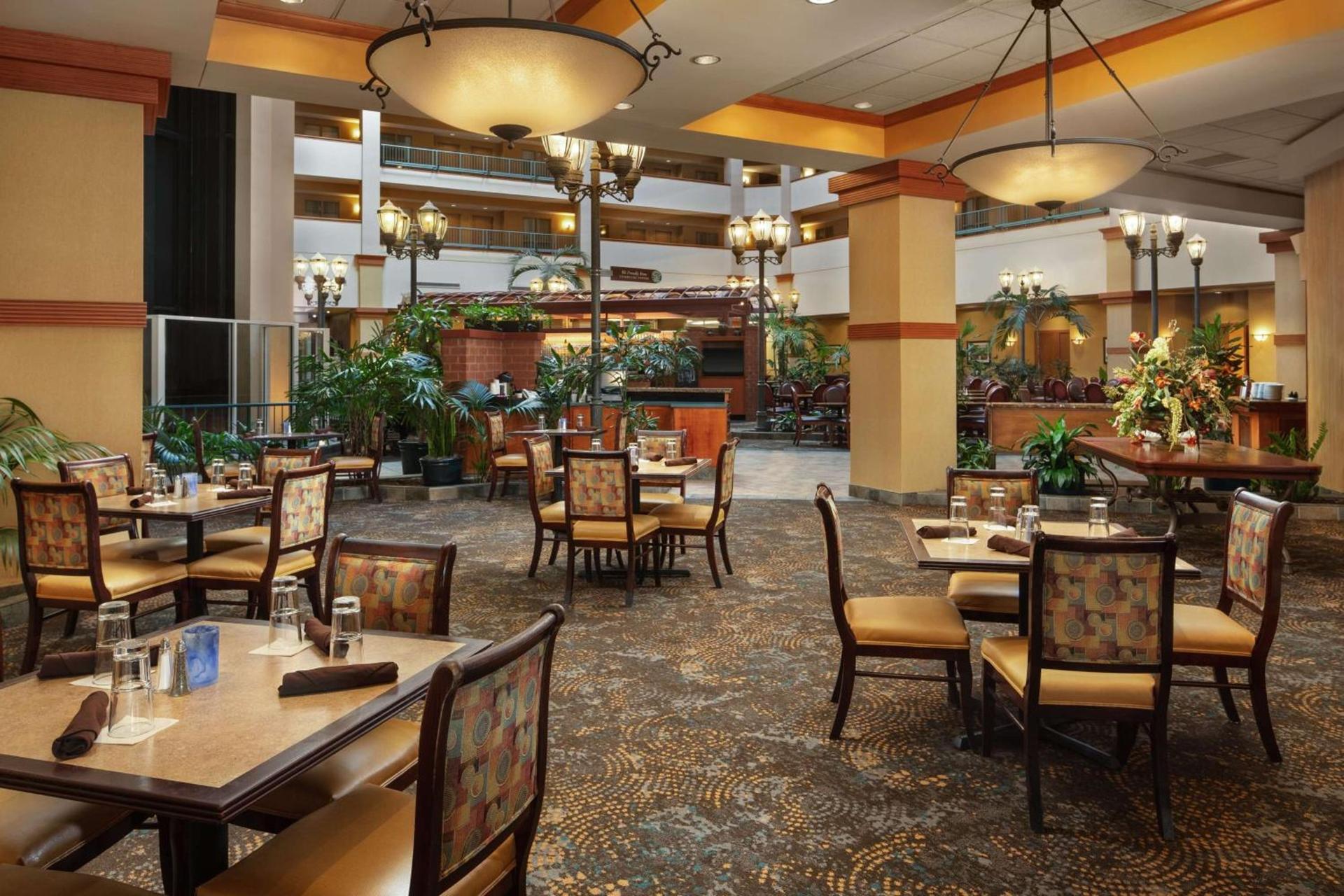 Embassy Suites North Charleston Airport Hotel Convention photo 3