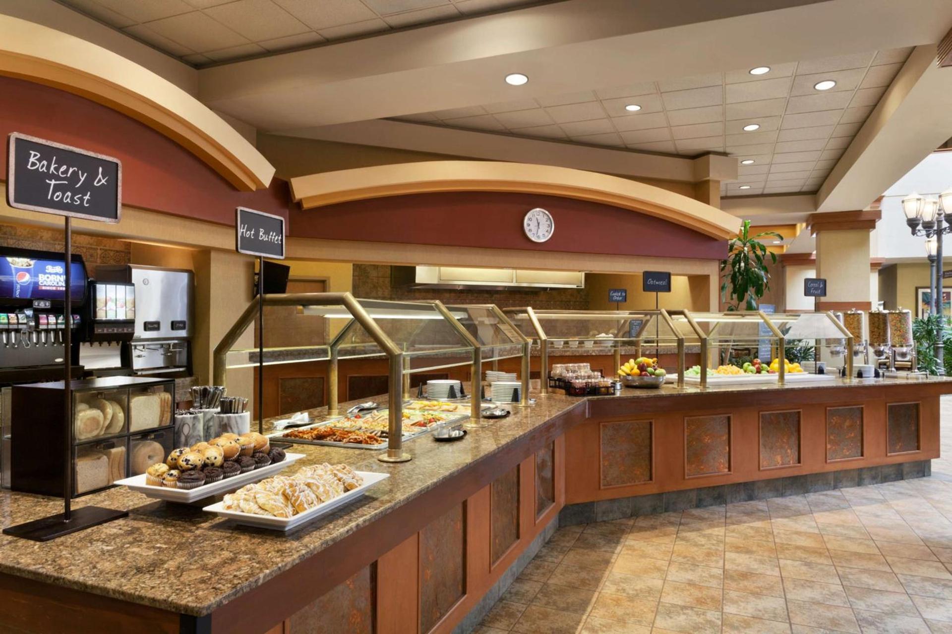 Embassy Suites North Charleston Airport Hotel Convention photo 4