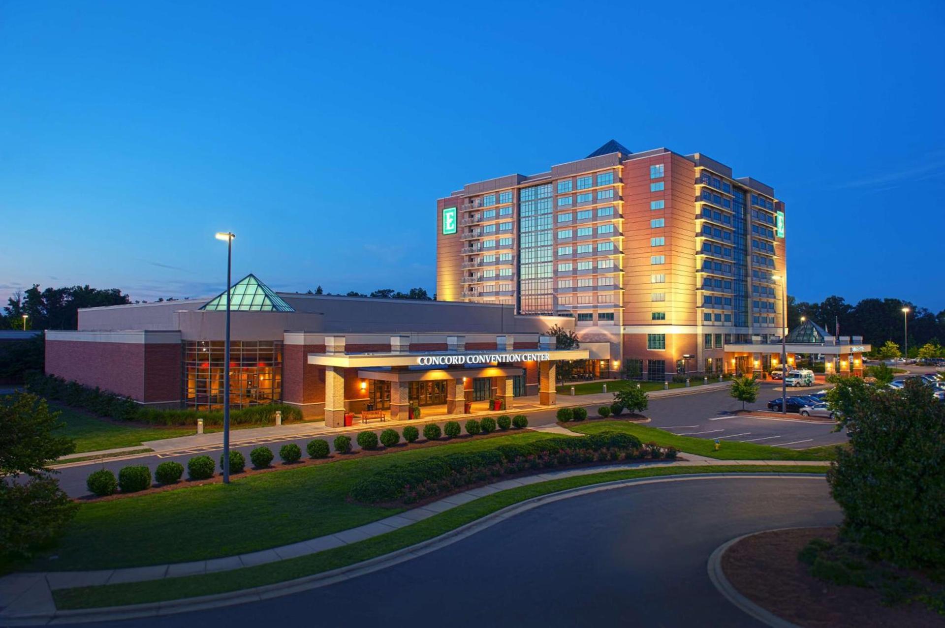 Embassy Suites by Hilton Charlotte Concord Golf Resort & Spa photo 2