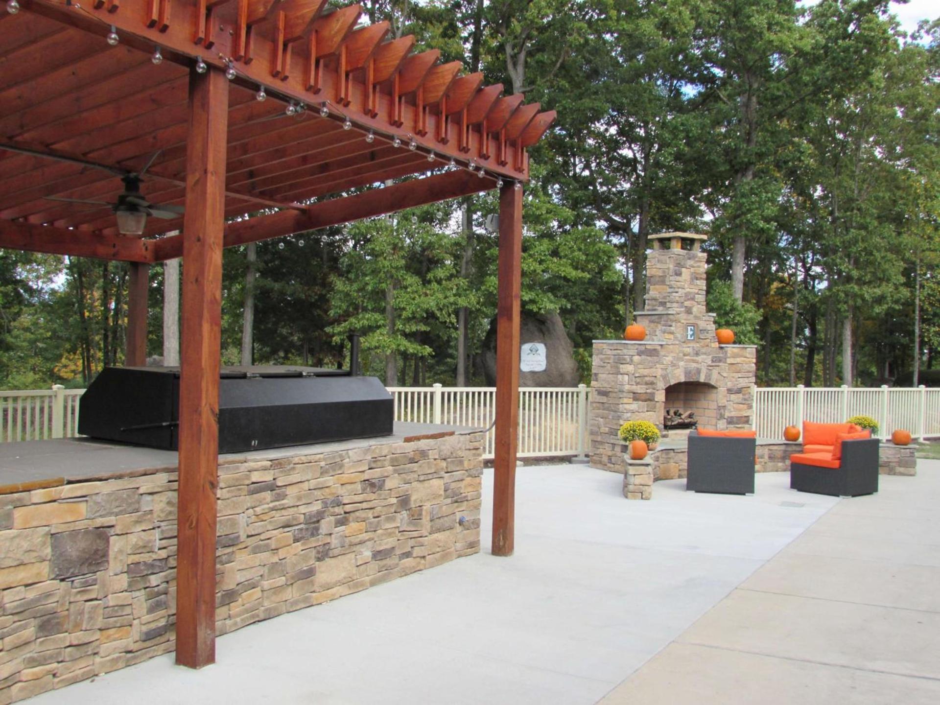 Embassy Suites by Hilton Charlotte Concord Golf Resort & Spa photo 3
