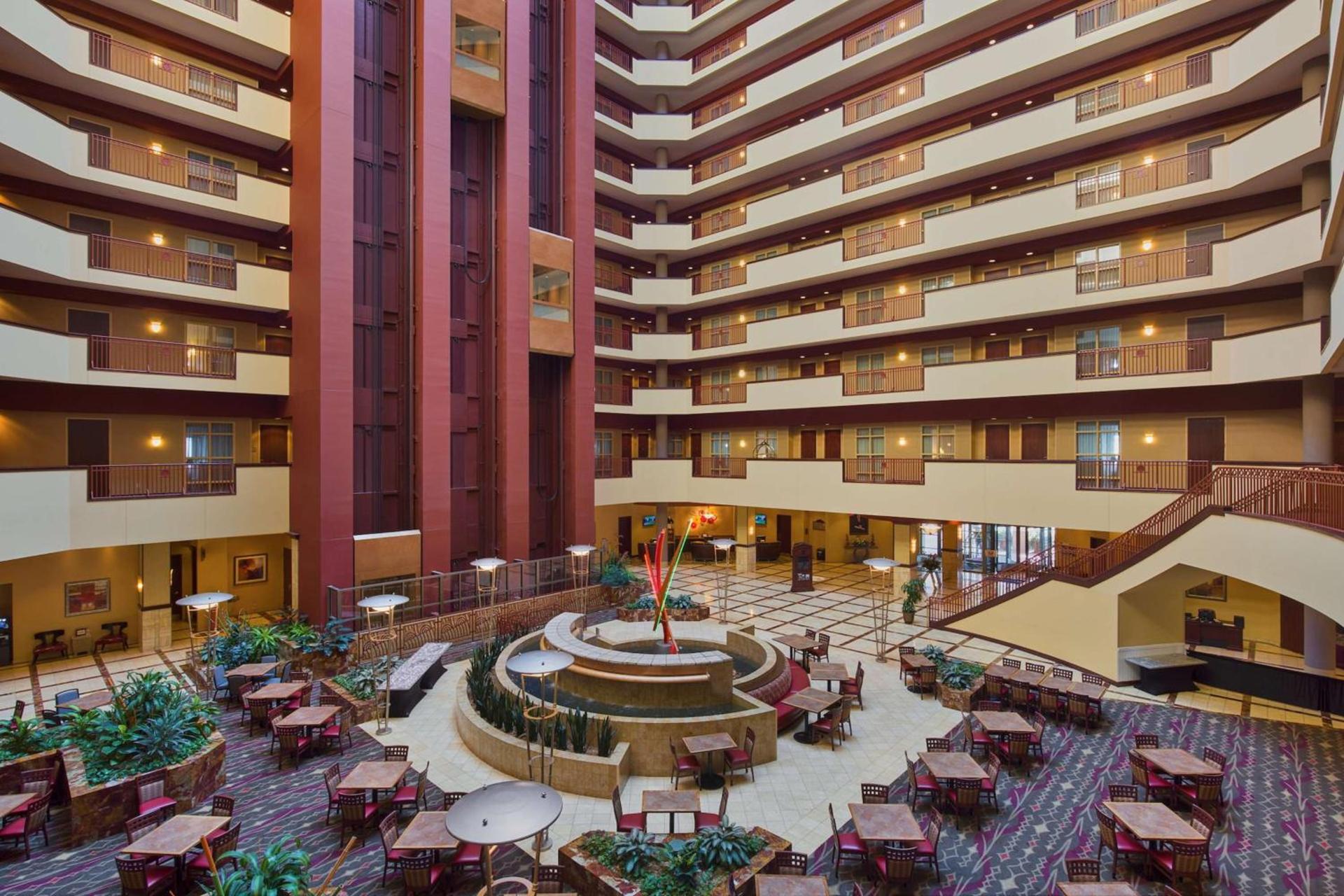 Embassy Suites by Hilton Charlotte Concord Golf Resort & Spa photo 6