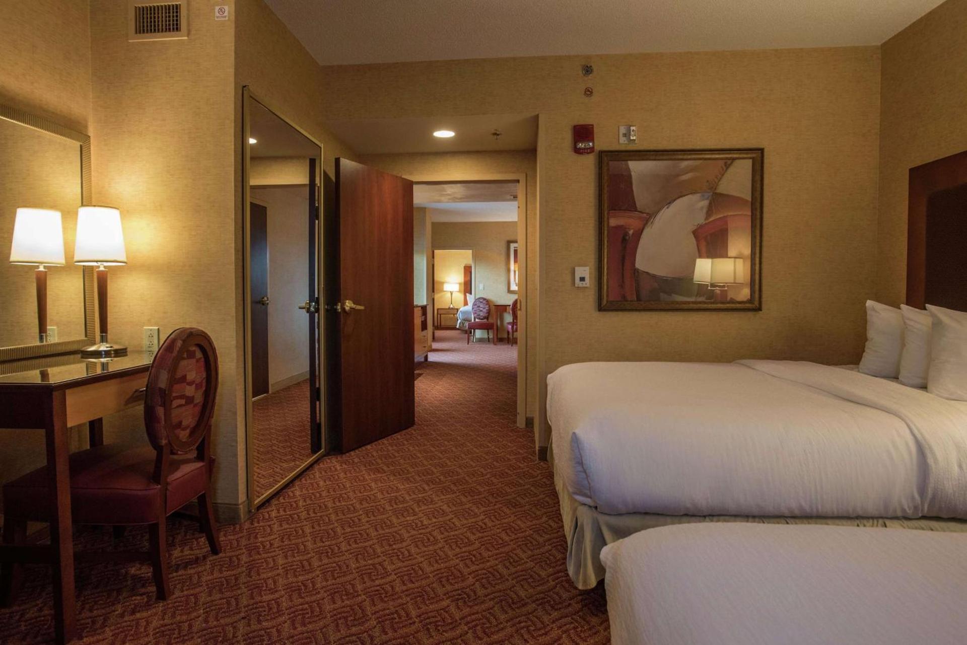 Embassy Suites by Hilton Charlotte Concord Golf Resort & Spa photo 29