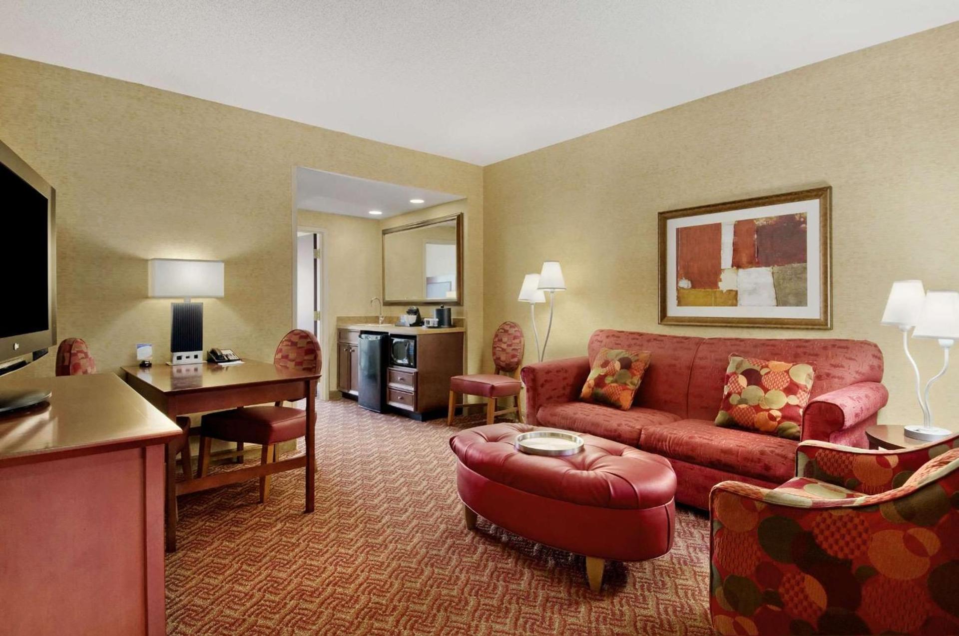 Embassy Suites by Hilton Charlotte Concord Golf Resort & Spa photo 37