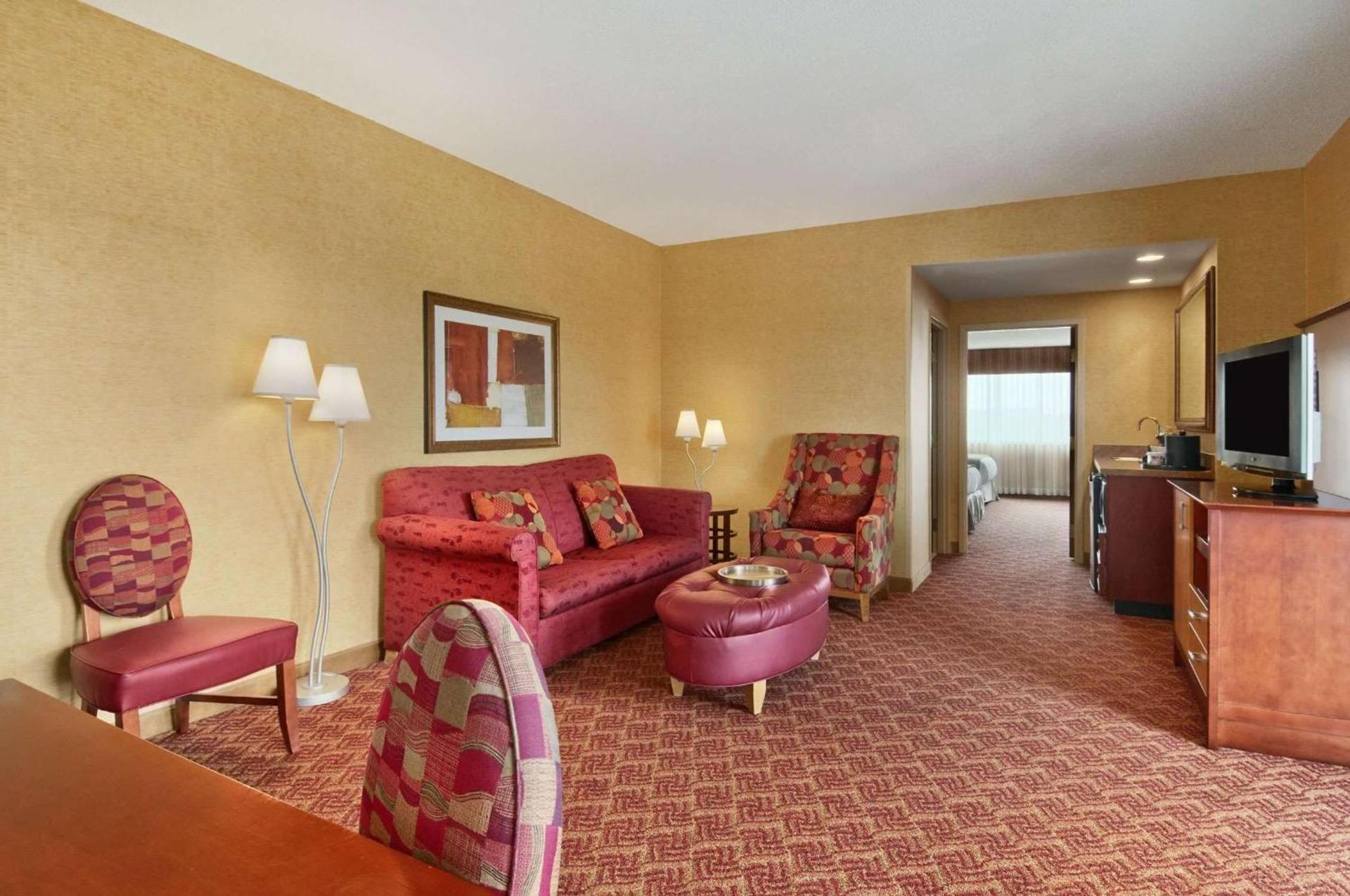 Embassy Suites by Hilton Charlotte Concord Golf Resort & Spa photo 38