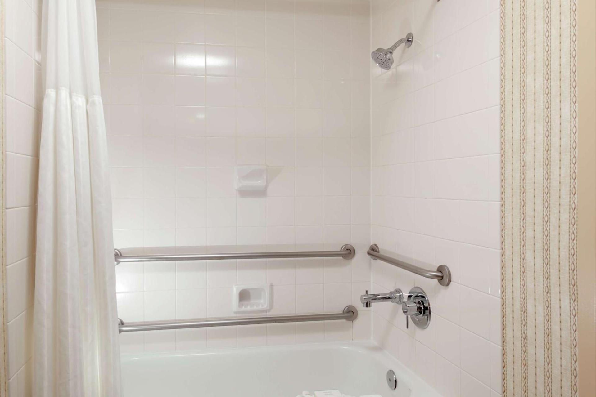 Hilton Garden Inn Charlotte North photo 13