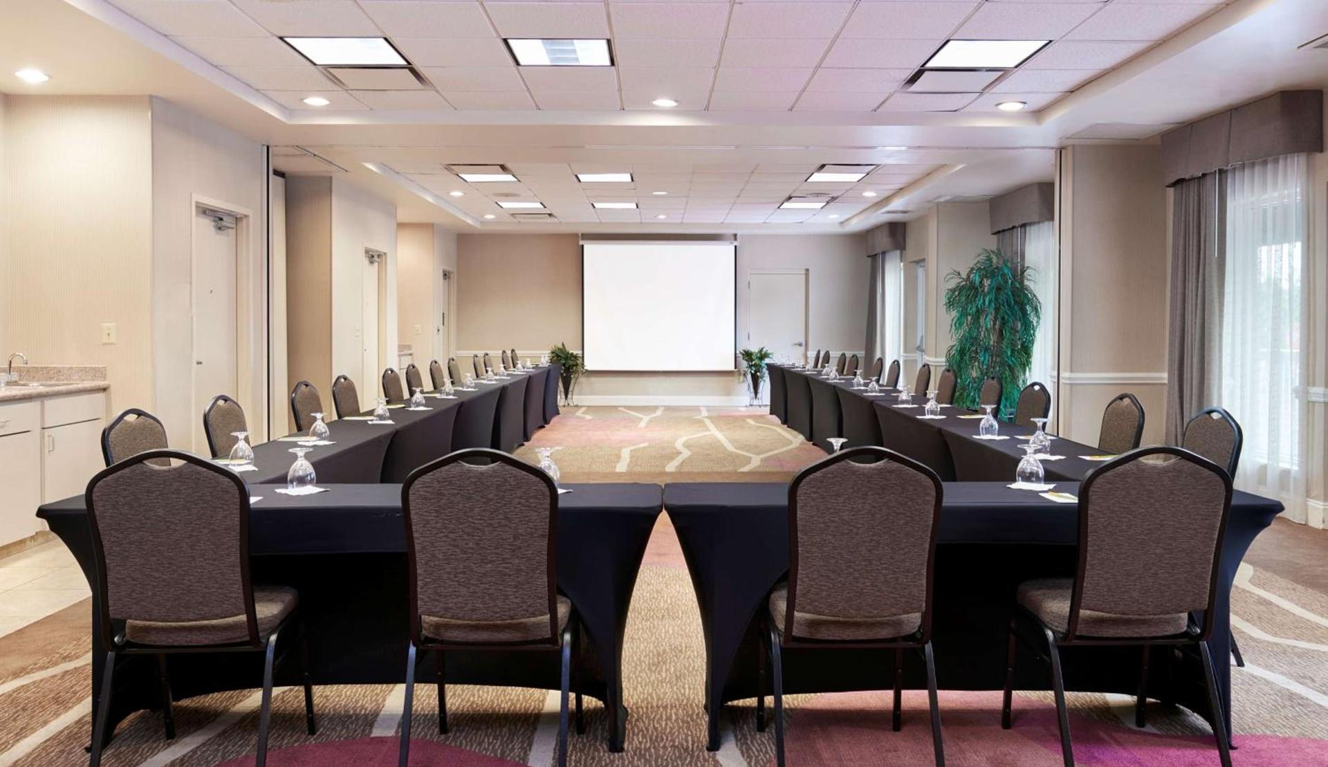 Hilton Garden Inn Charlotte North photo 26