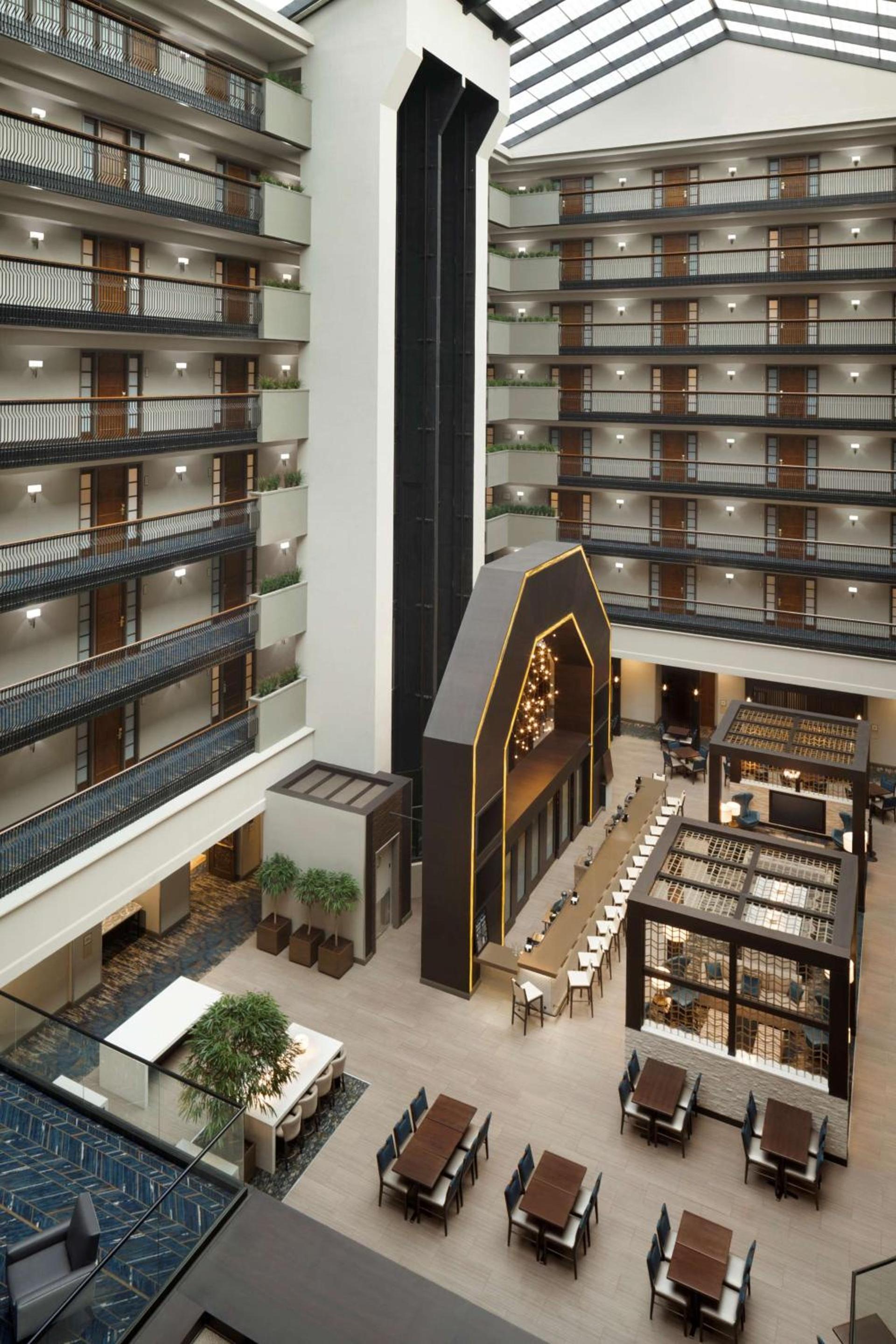 Embassy Suites by Hilton Columbus photo 3