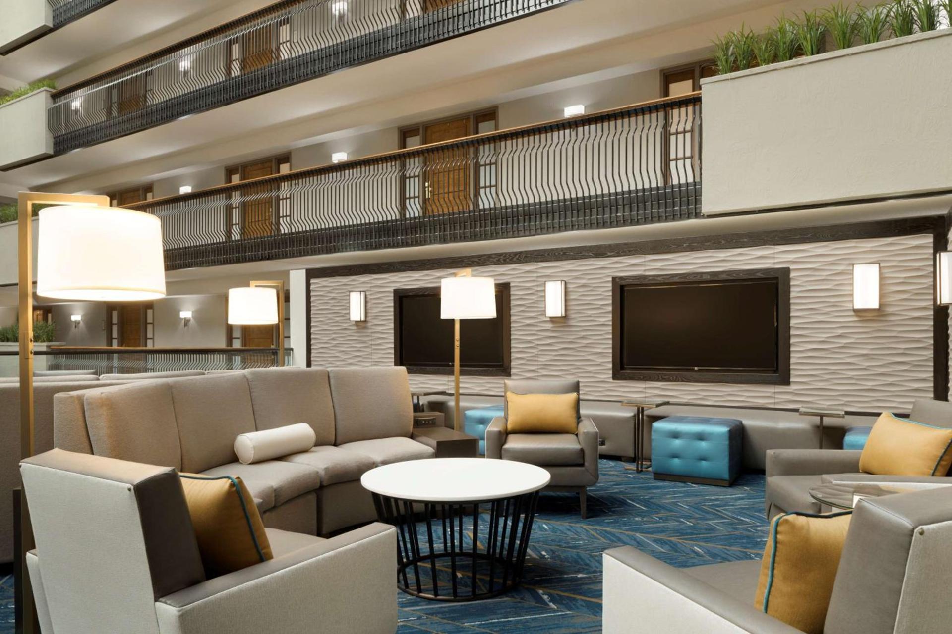 Embassy Suites by Hilton Columbus photo 7