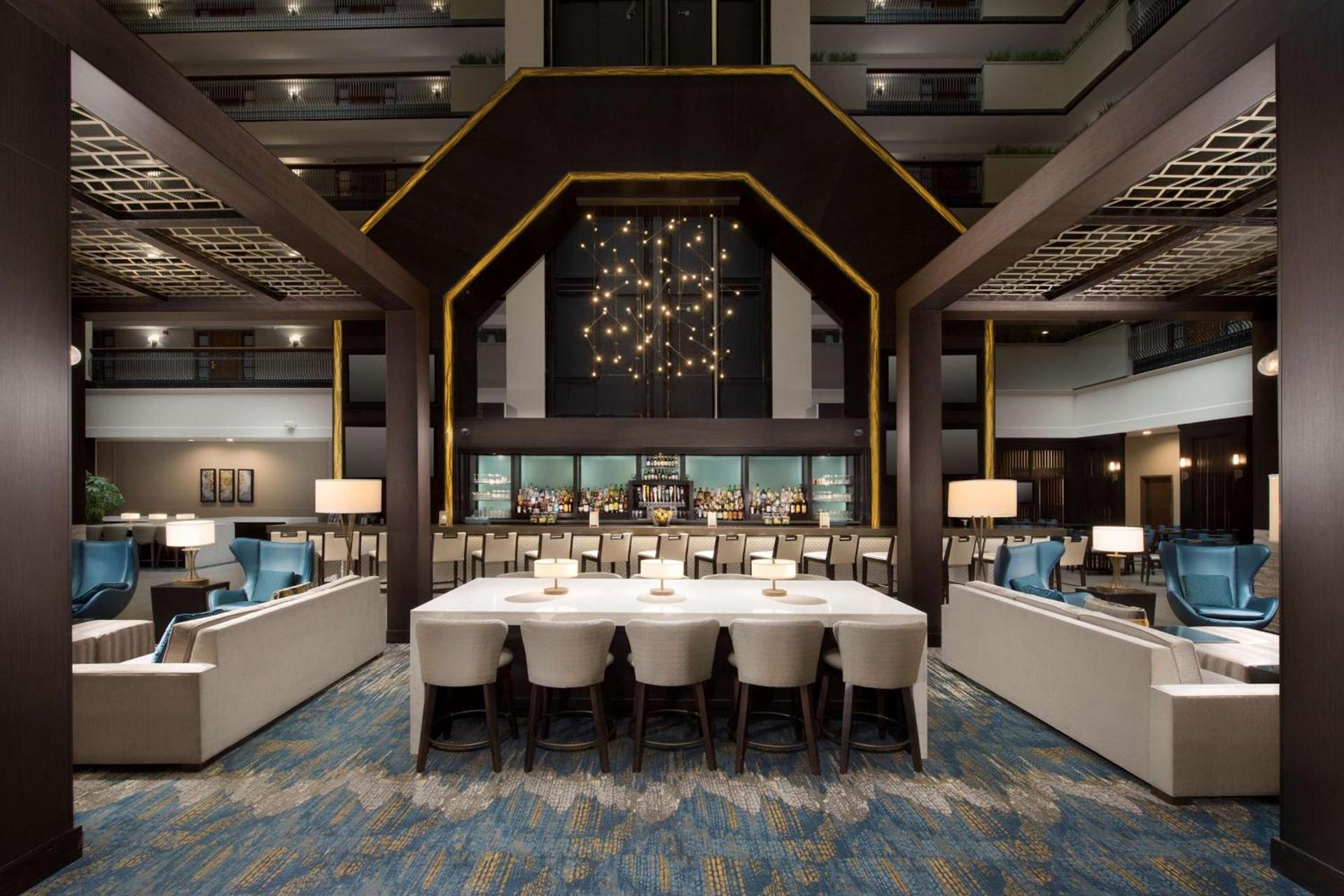 Embassy Suites by Hilton Columbus photo 8