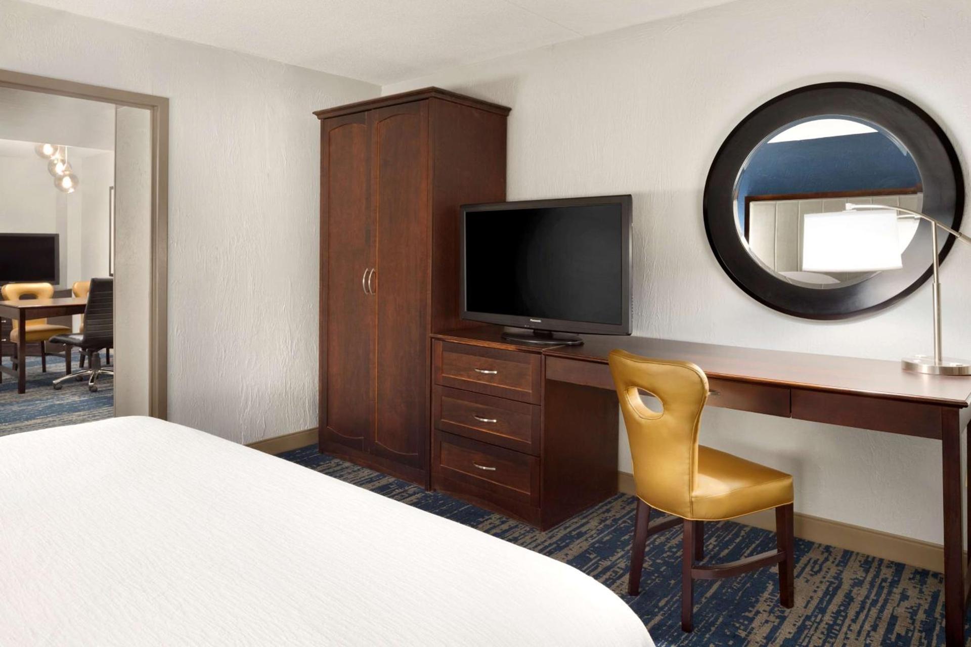 Embassy Suites by Hilton Columbus photo 26