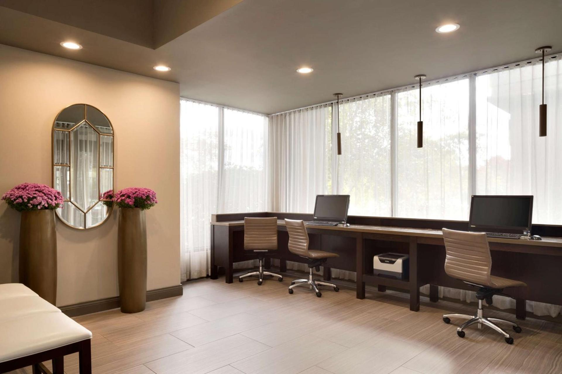Embassy Suites by Hilton Columbus photo 43