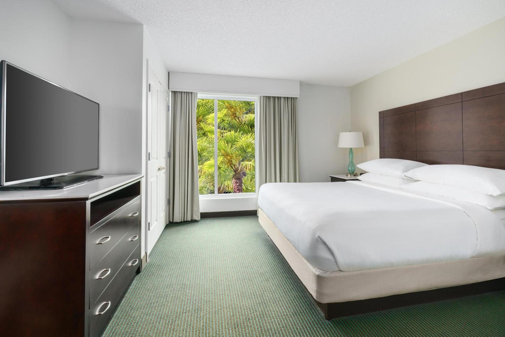 Embassy Suites by Hilton Orlando Lake Buena Vista Resort photo 61