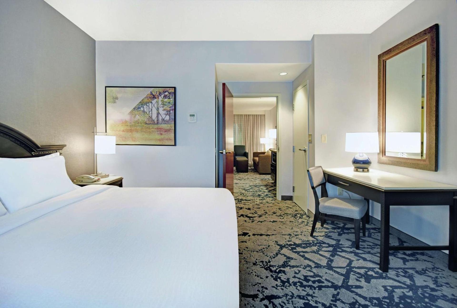 Embassy Suites Charleston photo 18