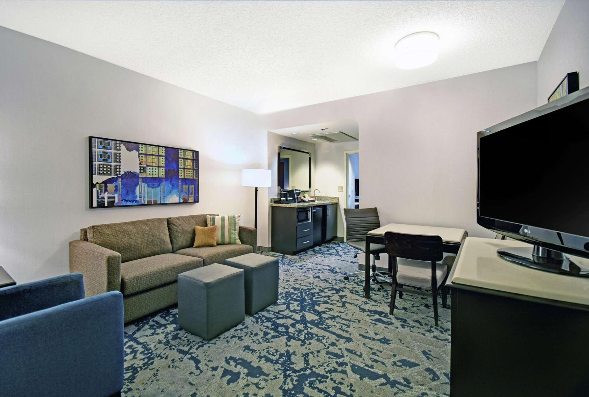 Embassy Suites Charleston photo 24