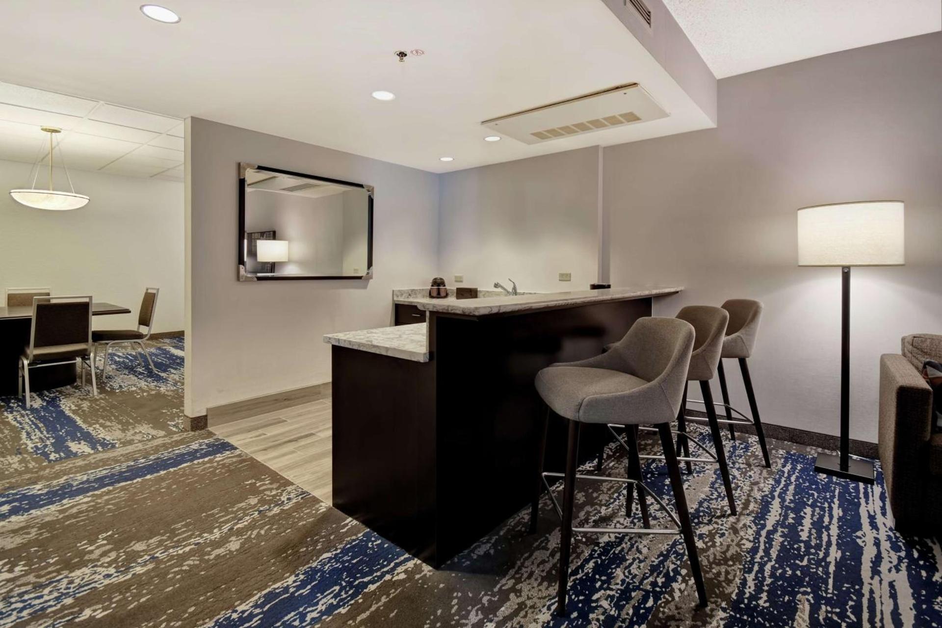 Embassy Suites Charleston photo 27